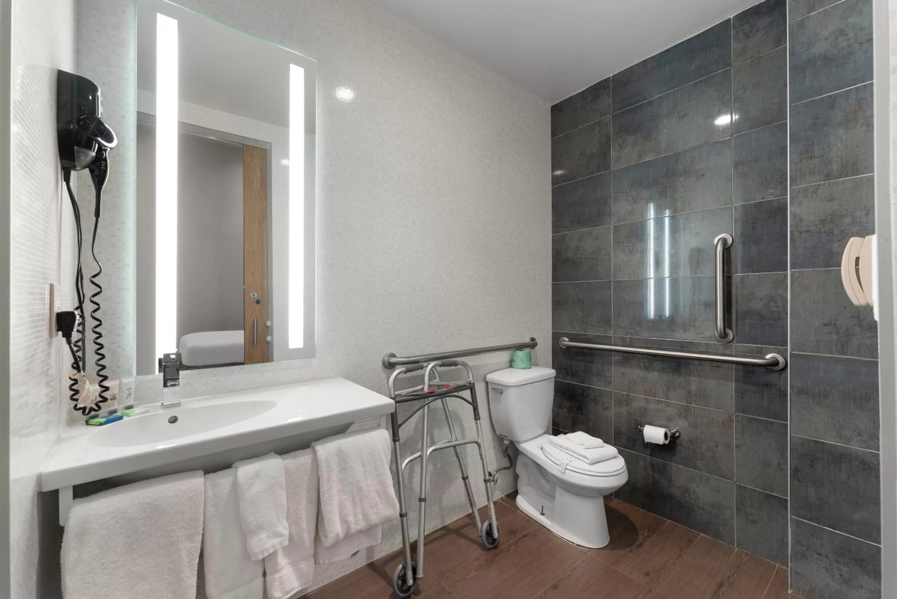 Bathroom in Red Lion Inn & Suites Philadelphia