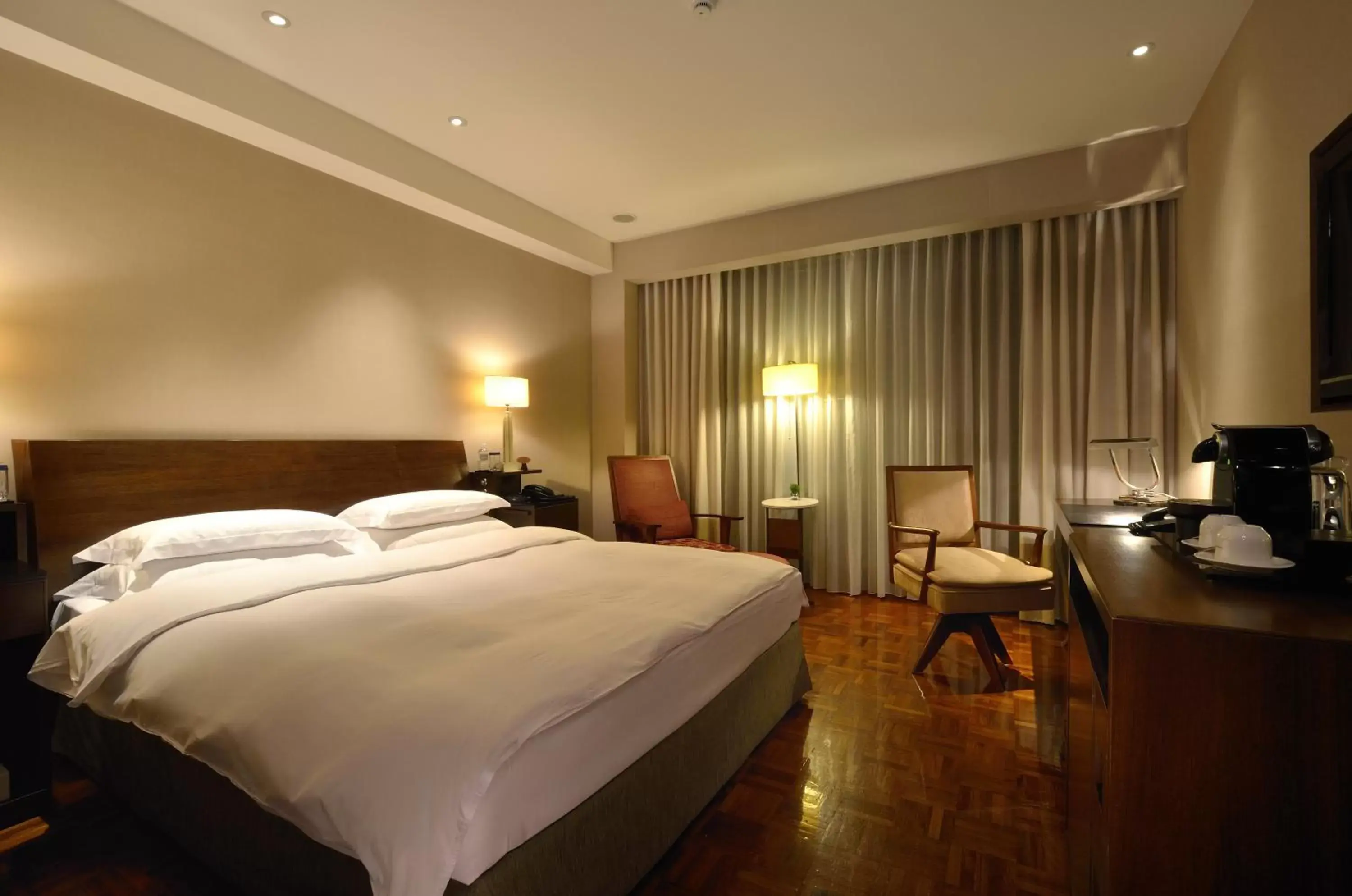 Superior Double Room in les suites taipei ching cheng