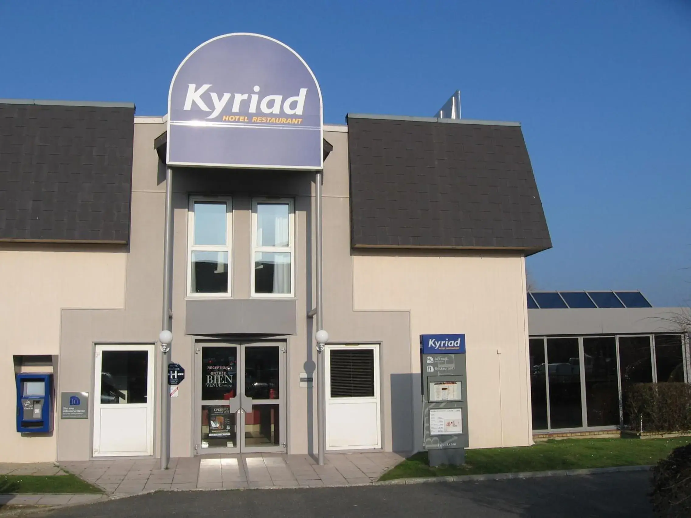 Facade/entrance, Property Building in Kyriad Deauville - St Arnoult