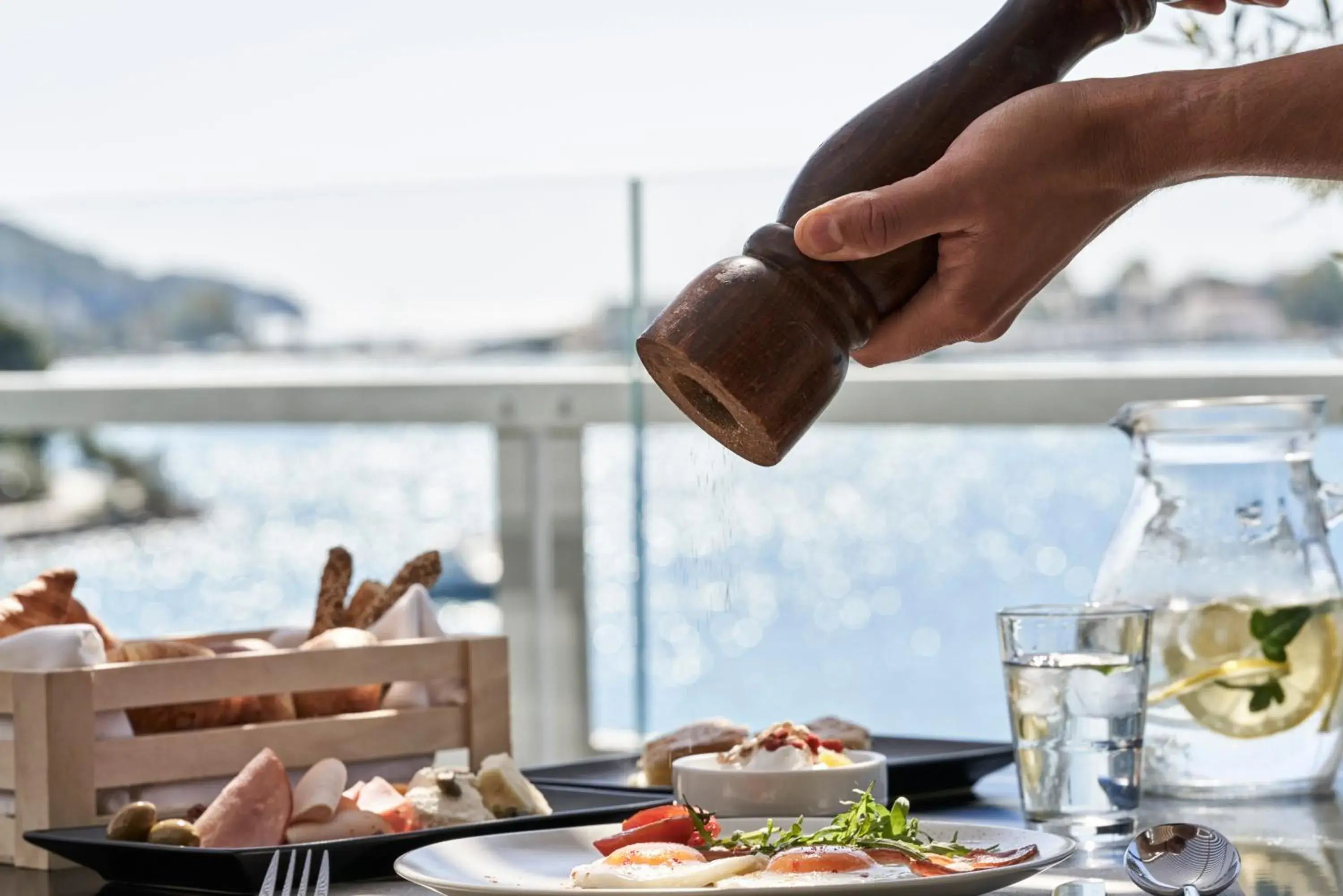 Food and drinks in Xenia Poros Image Hotel