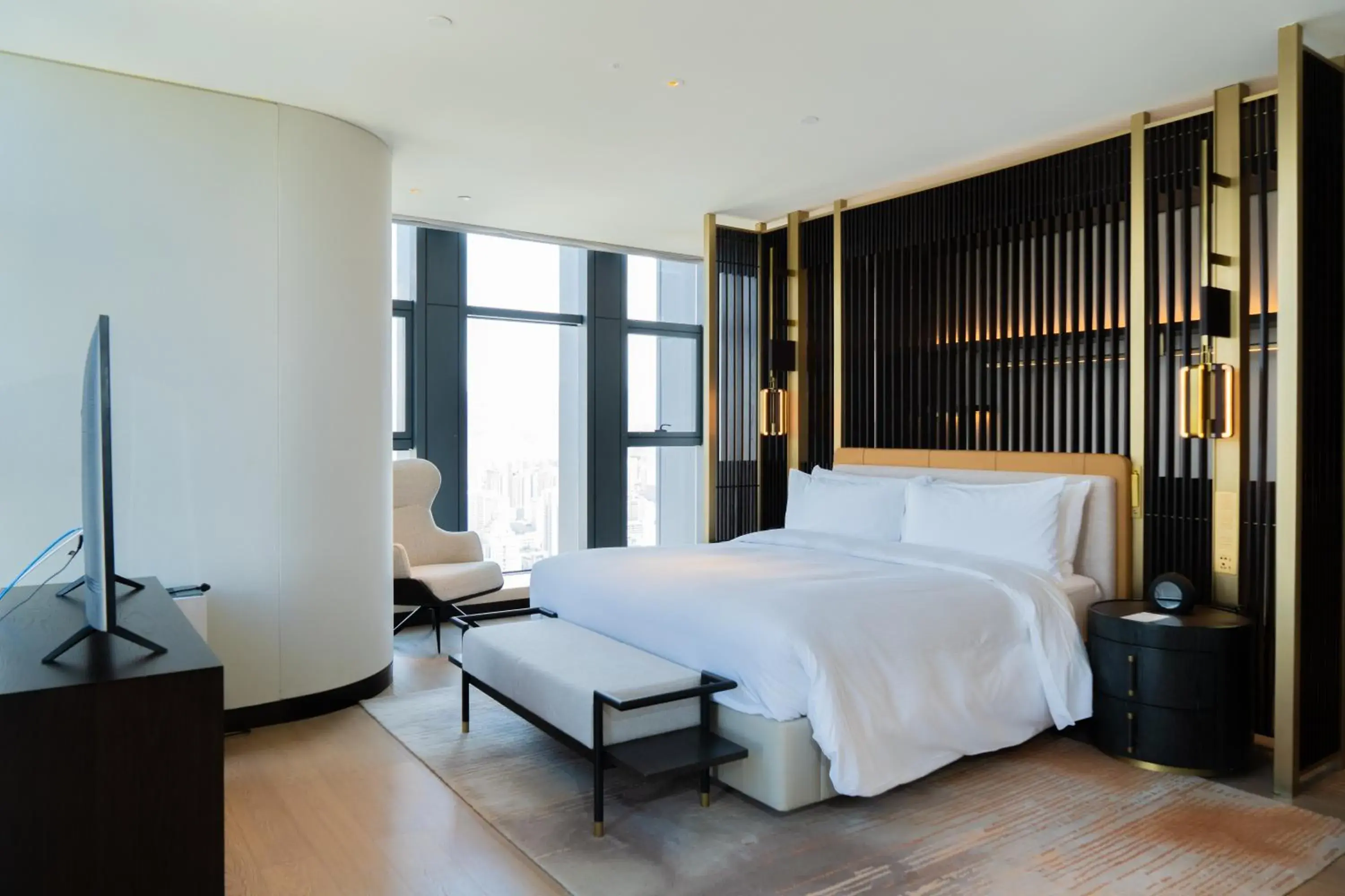 Bed in Hilton Lanzhou City Center