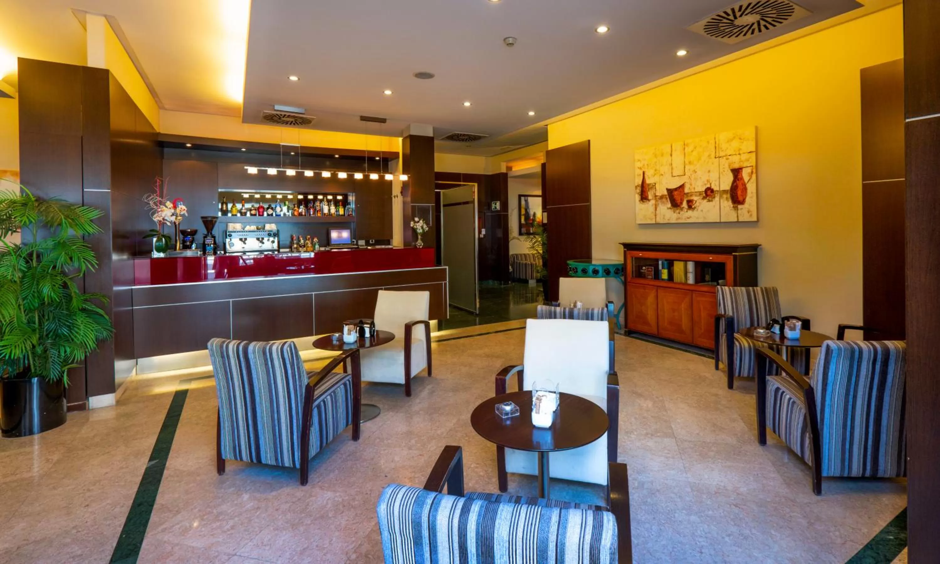 Lounge or bar in Hotel Attica21 Las Rozas