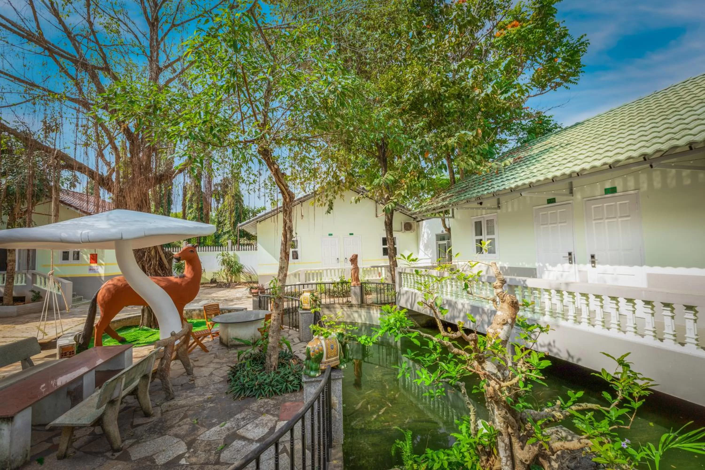 Property building in Caroline Resort