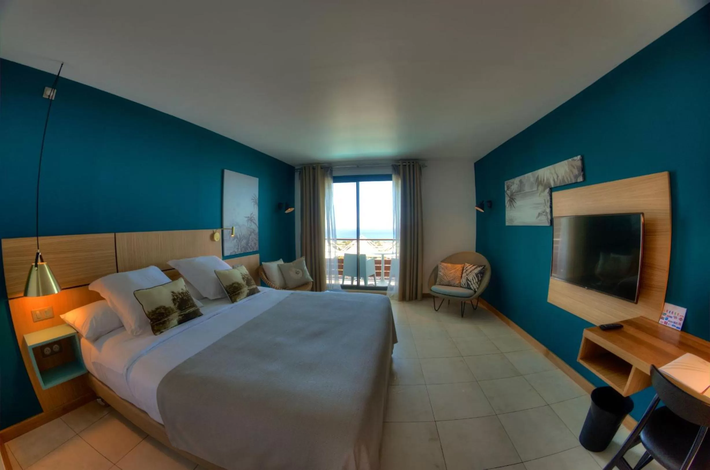 Photo of the whole room in Bellepierre