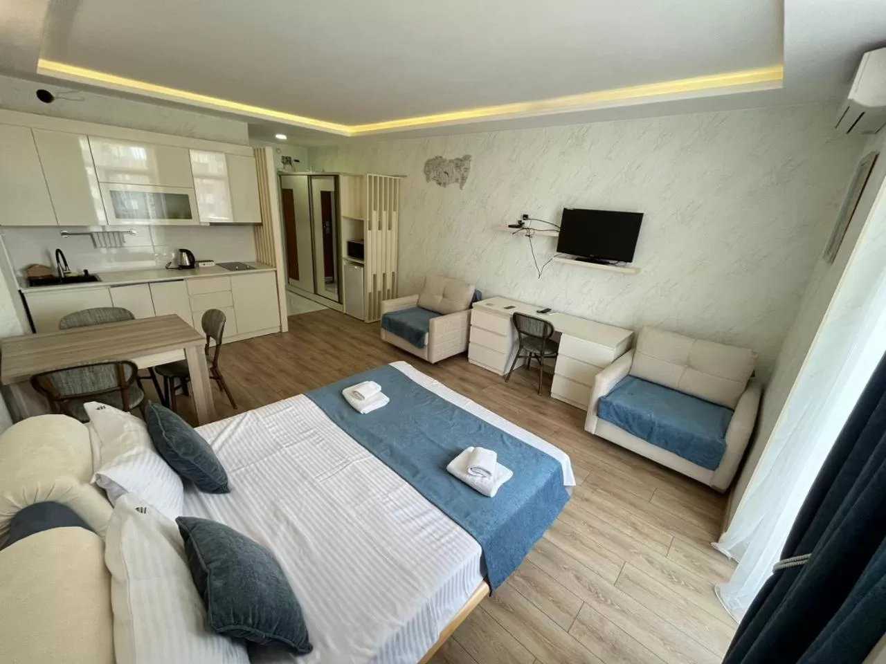Bed in Holiday Lux Sea Towers Batumi