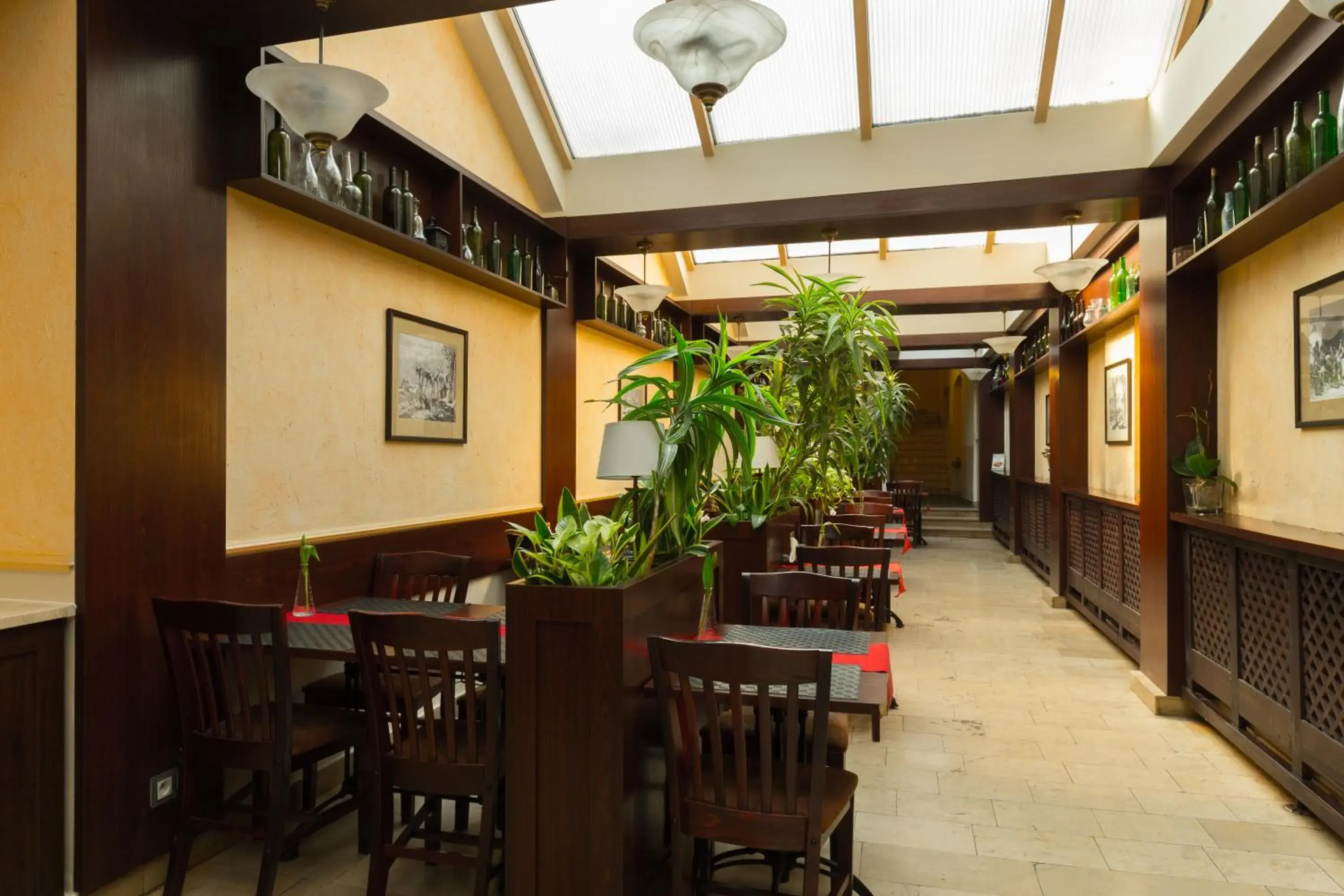 Restaurant/places to eat in Hotel Floryan Old Town Restaurant/places to eat in Hotel Floryan Old Town