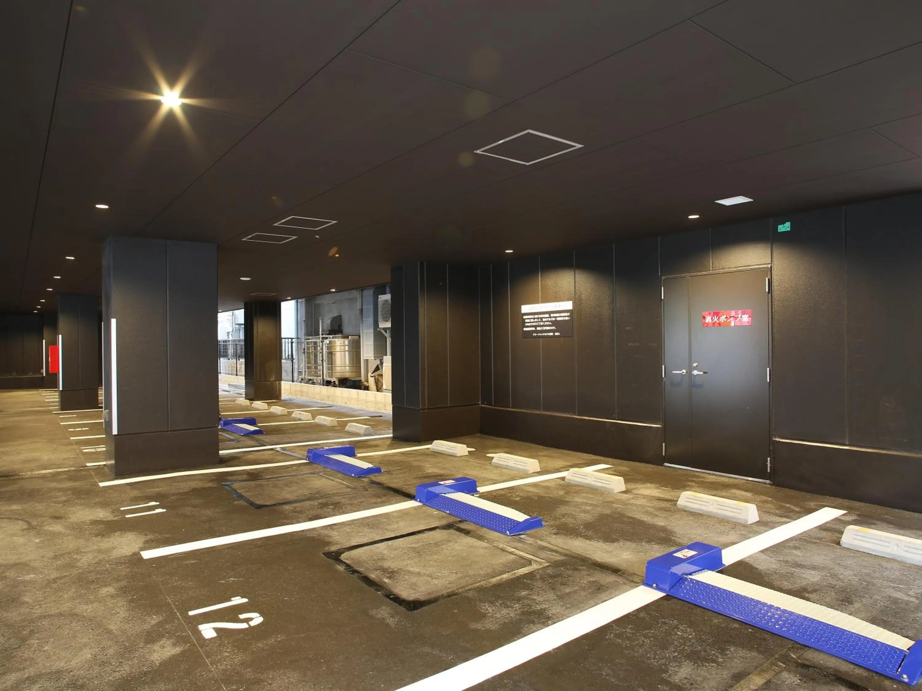 Parking in Green Rich Hotel & Capsule Naha - Artificial hot spring Futamata Yunohana