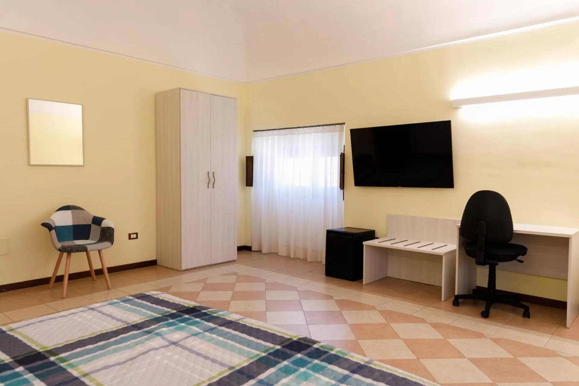 TV/Entertainment Center in B&B Lanciano
