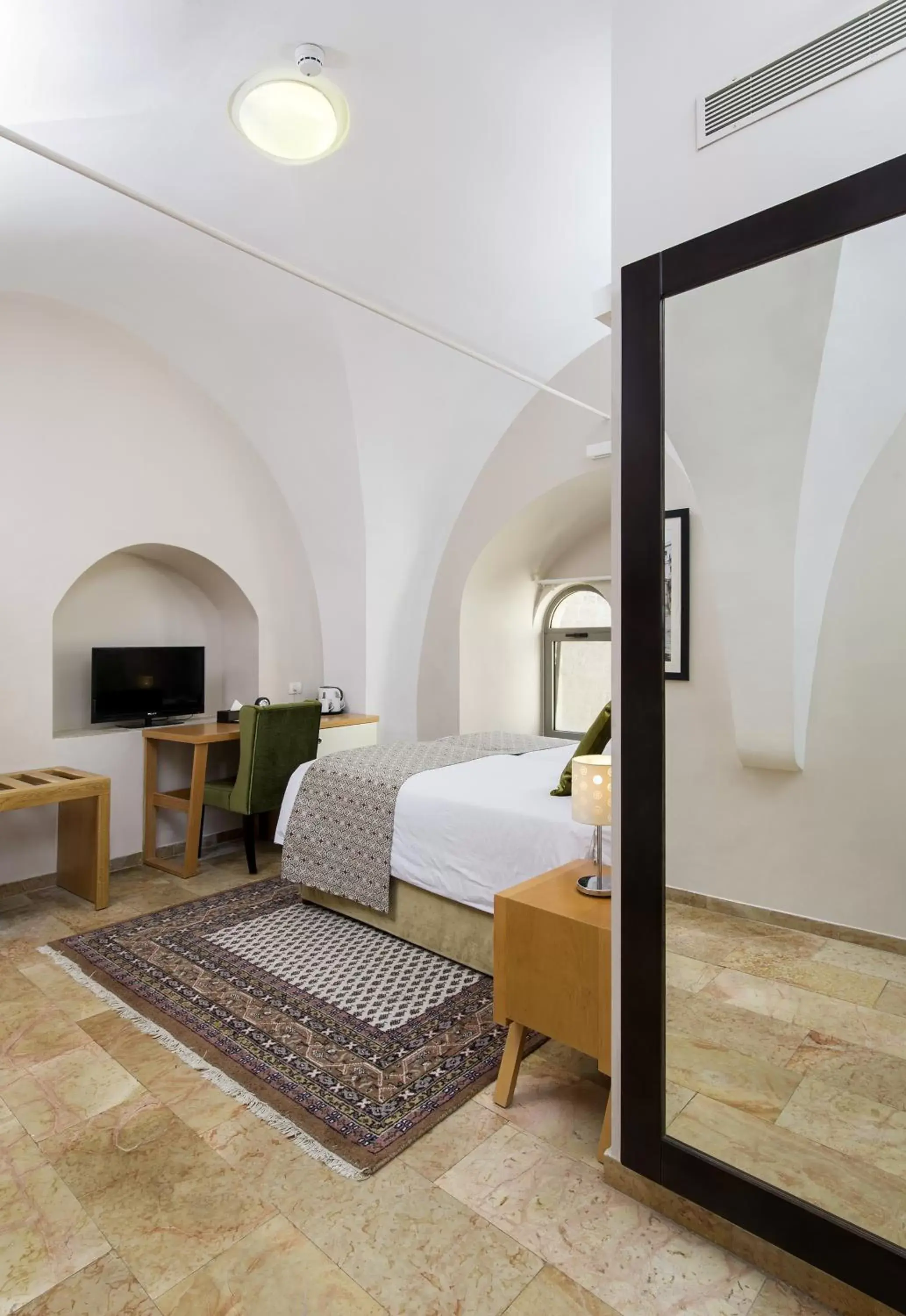 Bedroom, Bed in The Sephardic House Hotel in The Jewish Quarter