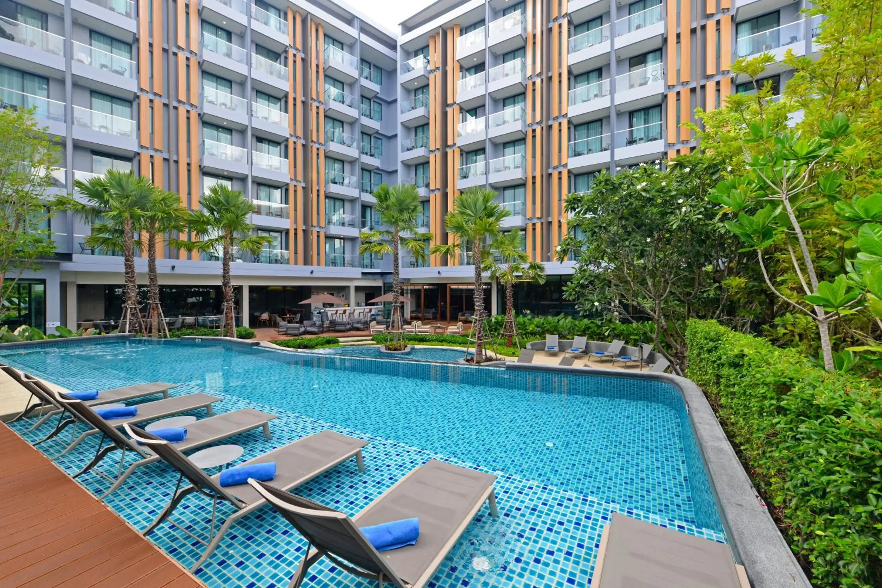 Swimming Pool in Hotel Amber Pattaya