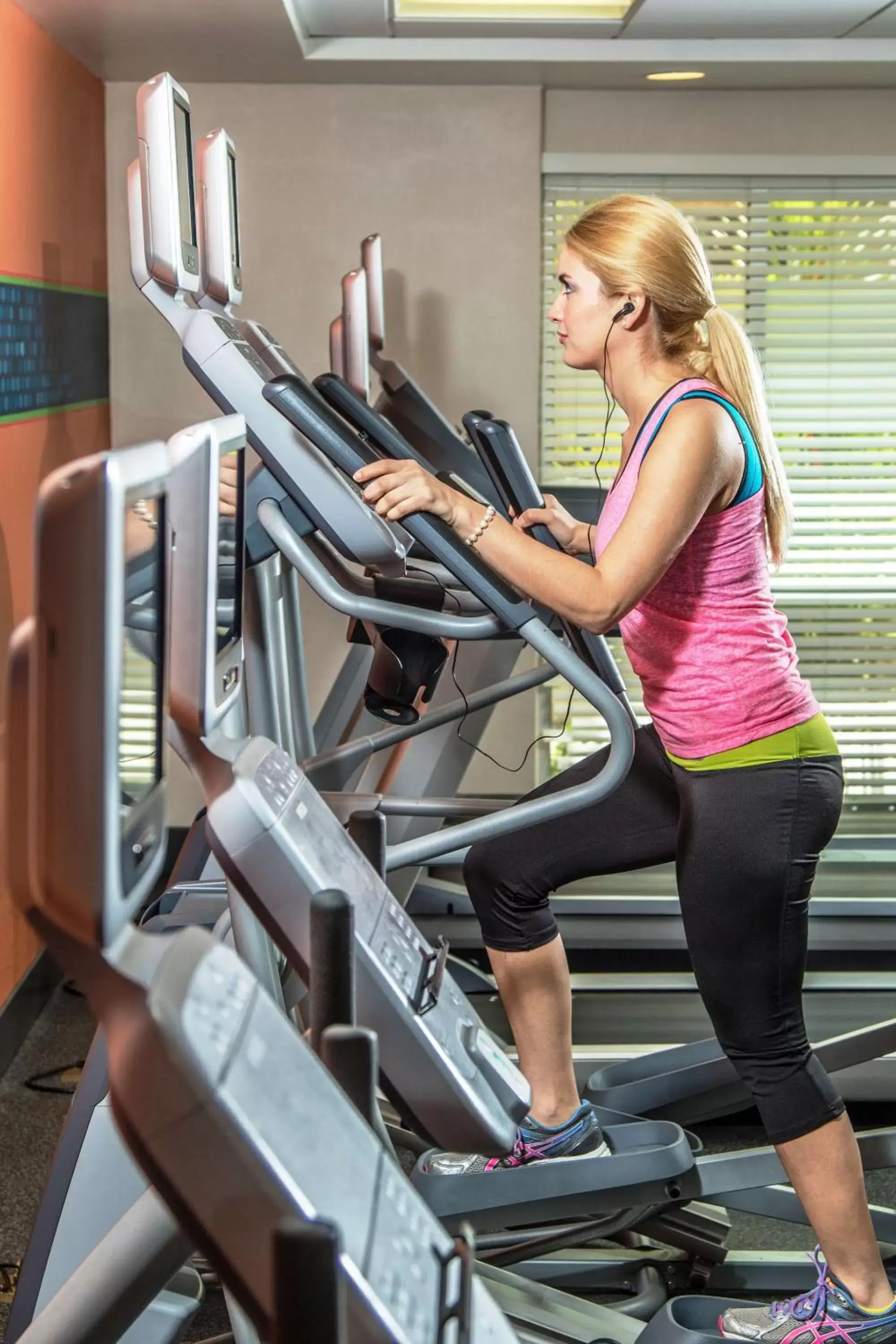 Fitness centre/facilities, Fitness Center/Facilities in Hampton Inn & Suites San Juan