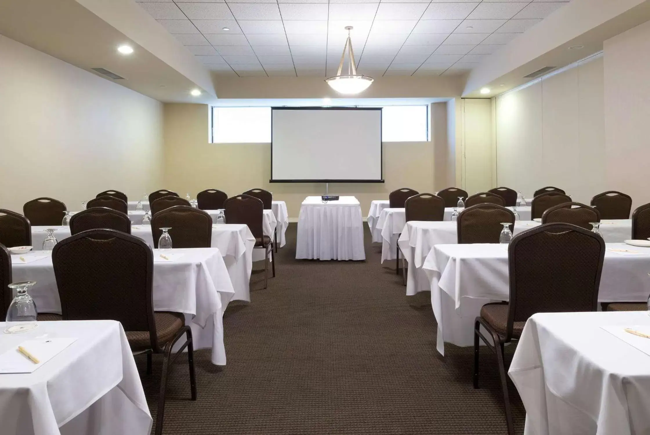 Meeting/conference room in DoubleTree by Hilton Binghamton