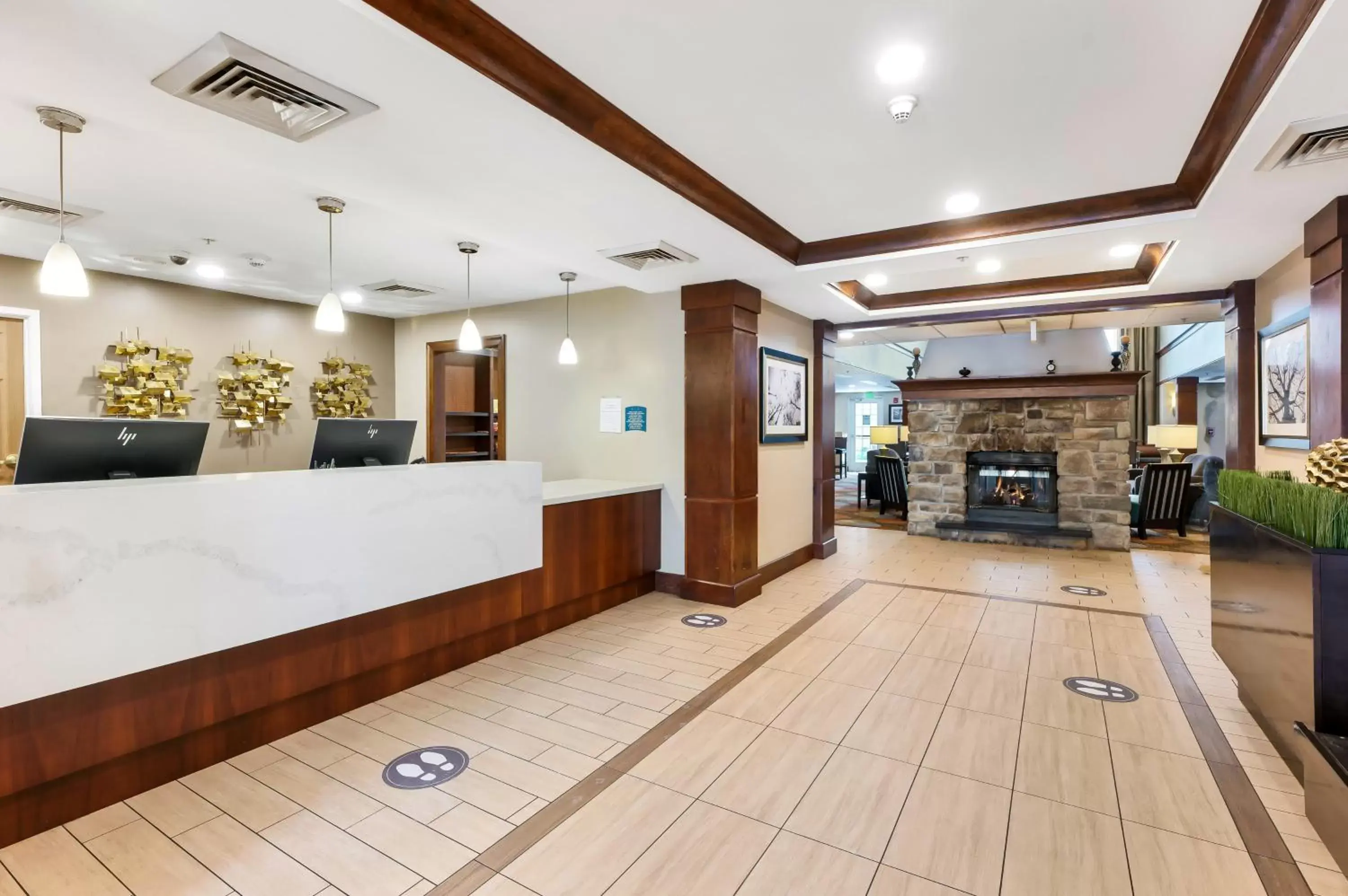 Property building, Lobby/Reception in Staybridge Suites-Philadelphia/Mount Laurel, an IHG Hotel