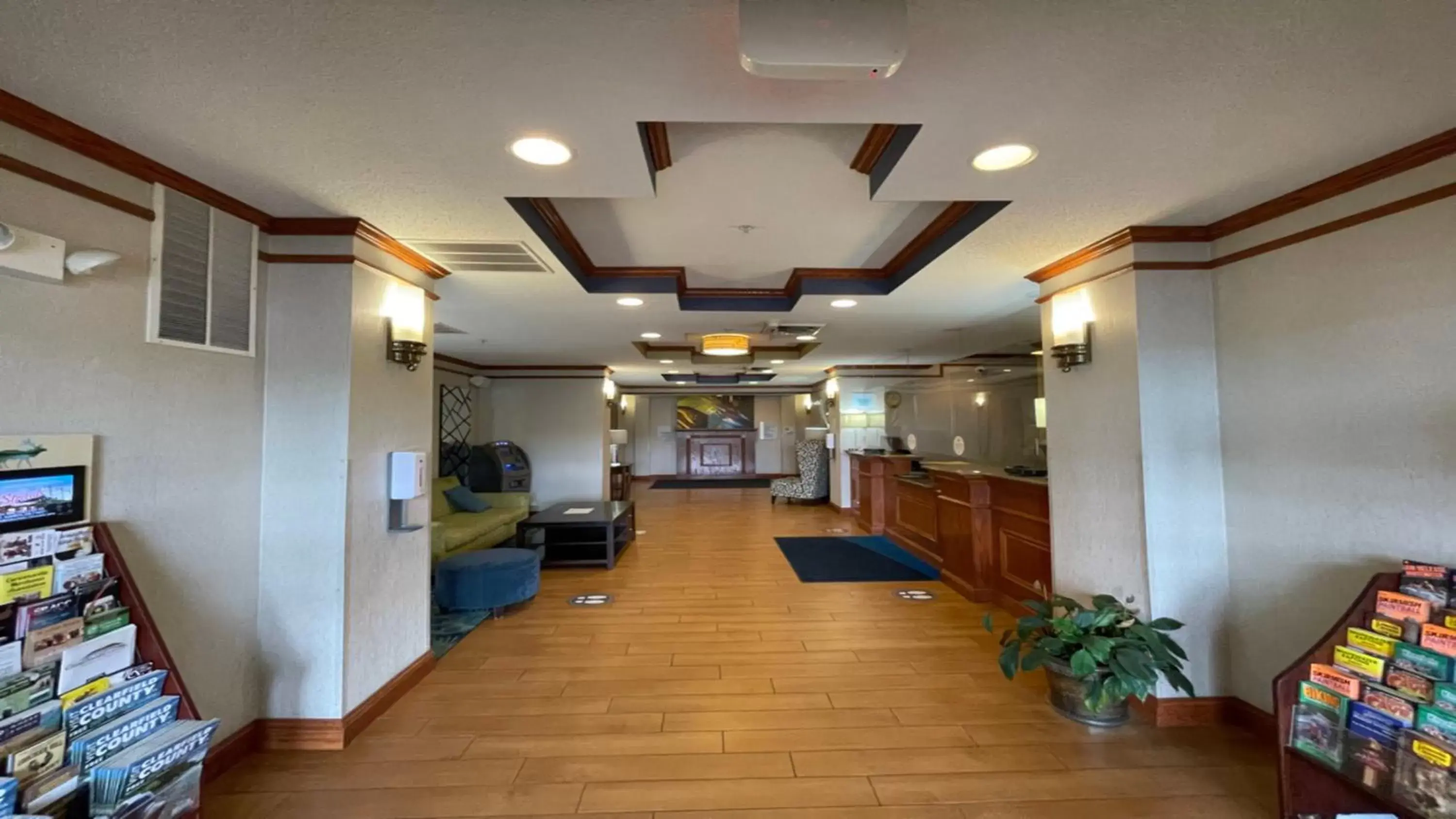 Property building, Lobby/Reception in Holiday Inn Express Hotel & Suites Dubois, an IHG Hotel