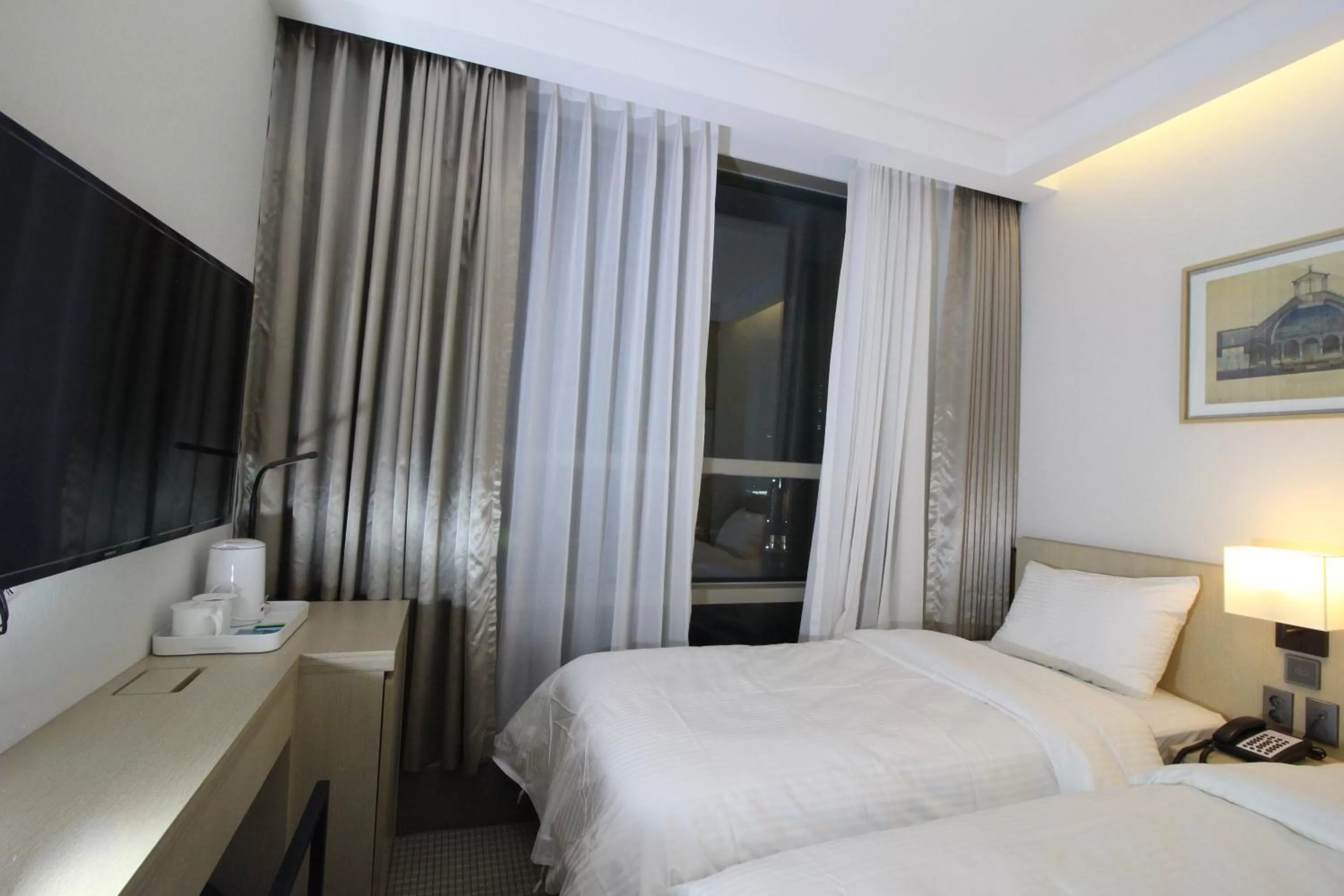 Bedroom, Bed in Hotel Migliore Seoul