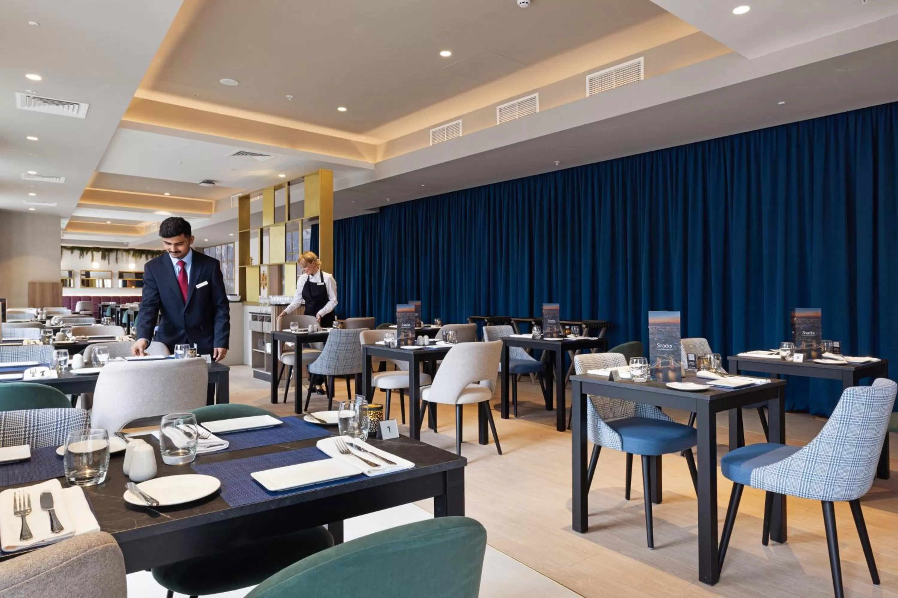 Restaurant/places to eat in Riu Plaza London Victoria