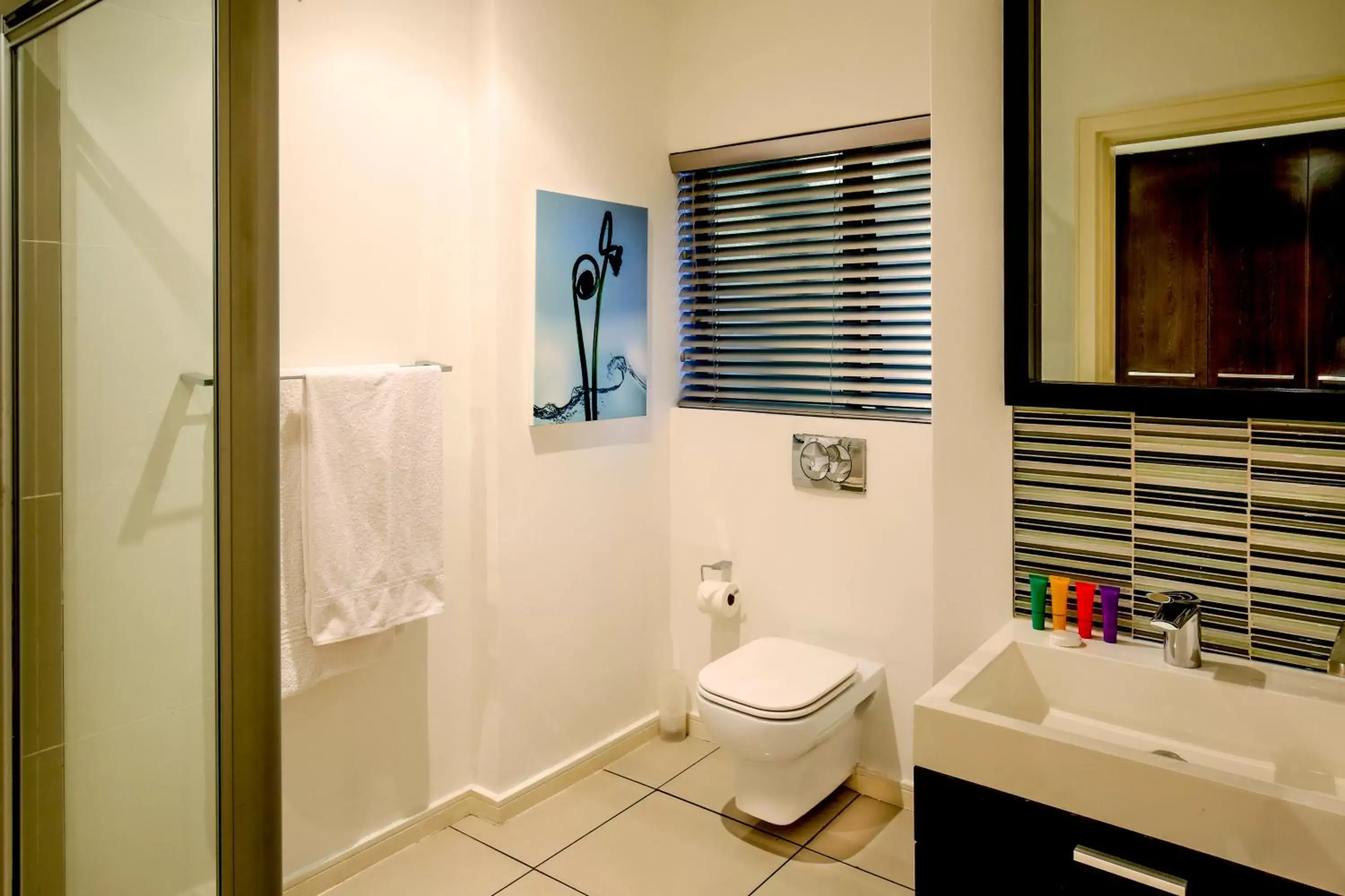 Toilet, Bathroom in The Nicol Hotel and Apartments