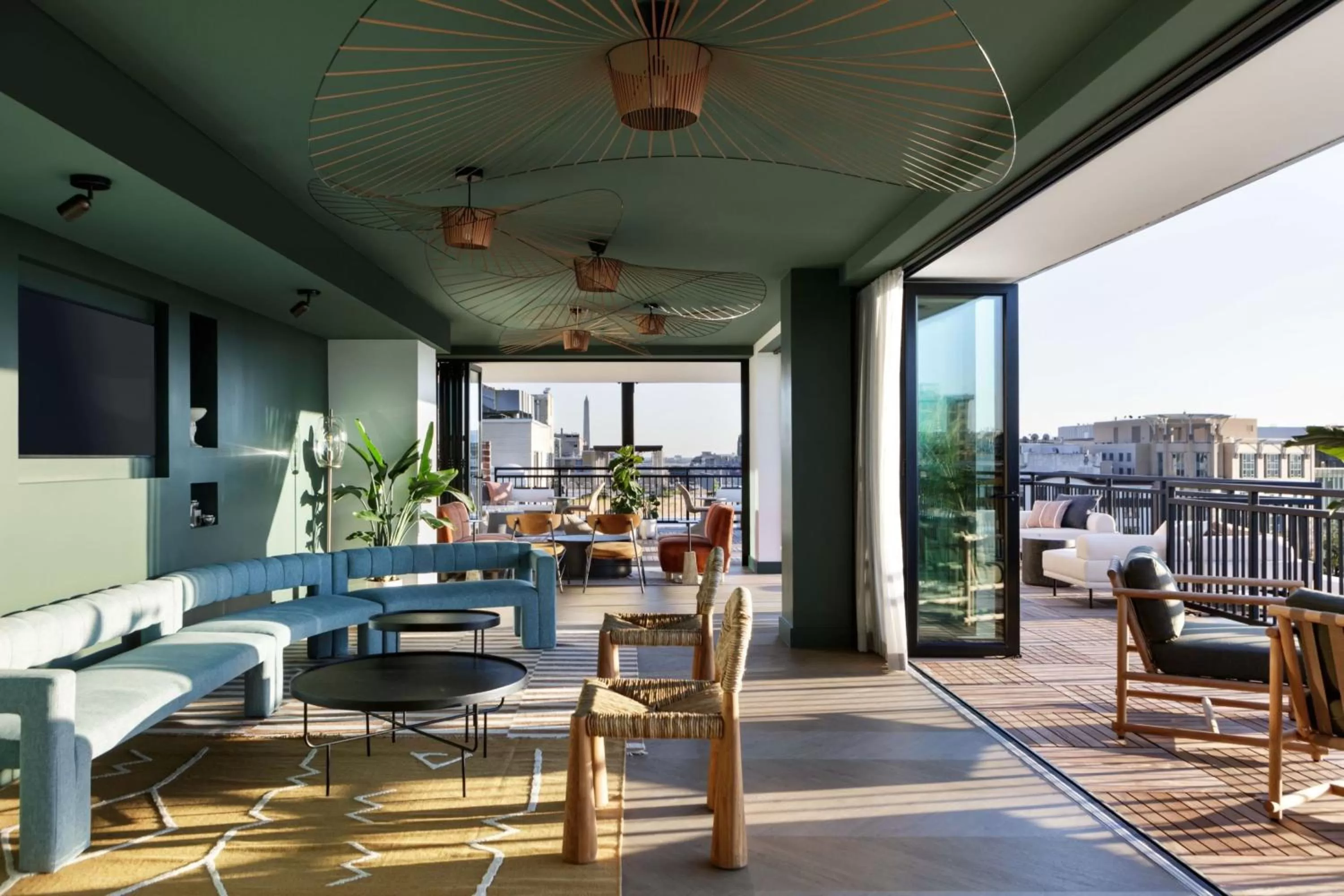 Lounge or bar in Kimpton Banneker Hotel by IHG