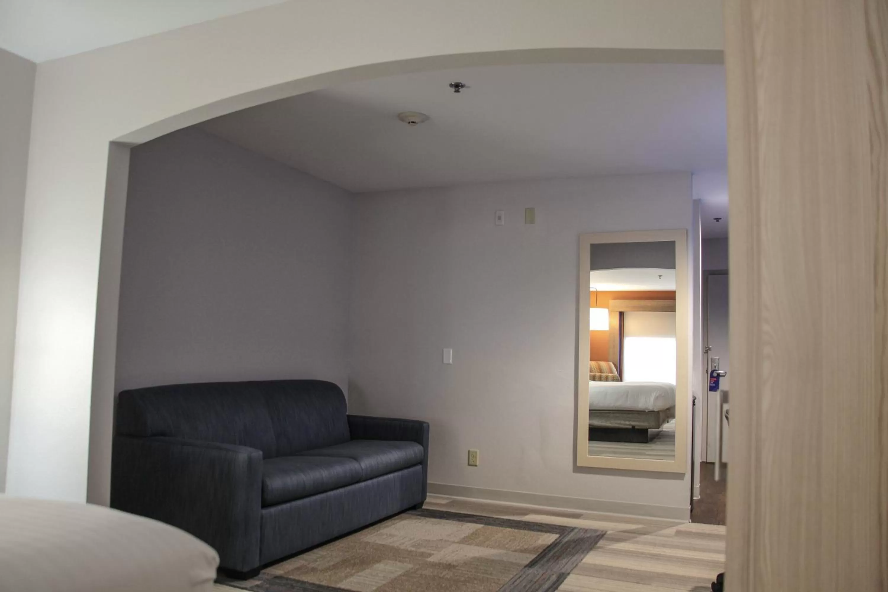 Queen Room with Two Queen Beds - Roll in Shower - Non Smoking in Holiday Inn Express Hotel & Suites Athens, an IHG Hotel