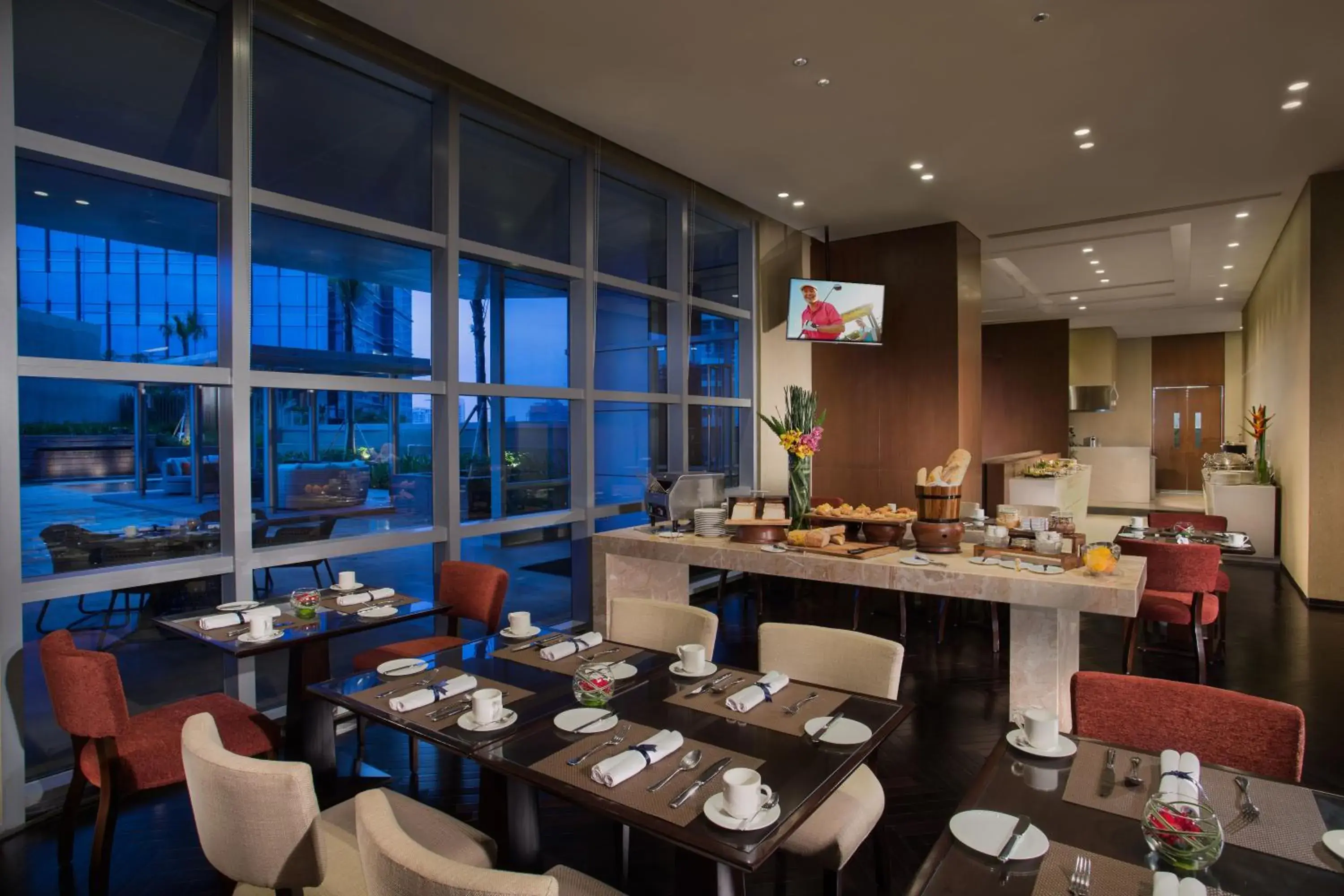 Restaurant/Places to Eat in Ascott Kuningan Jakarta