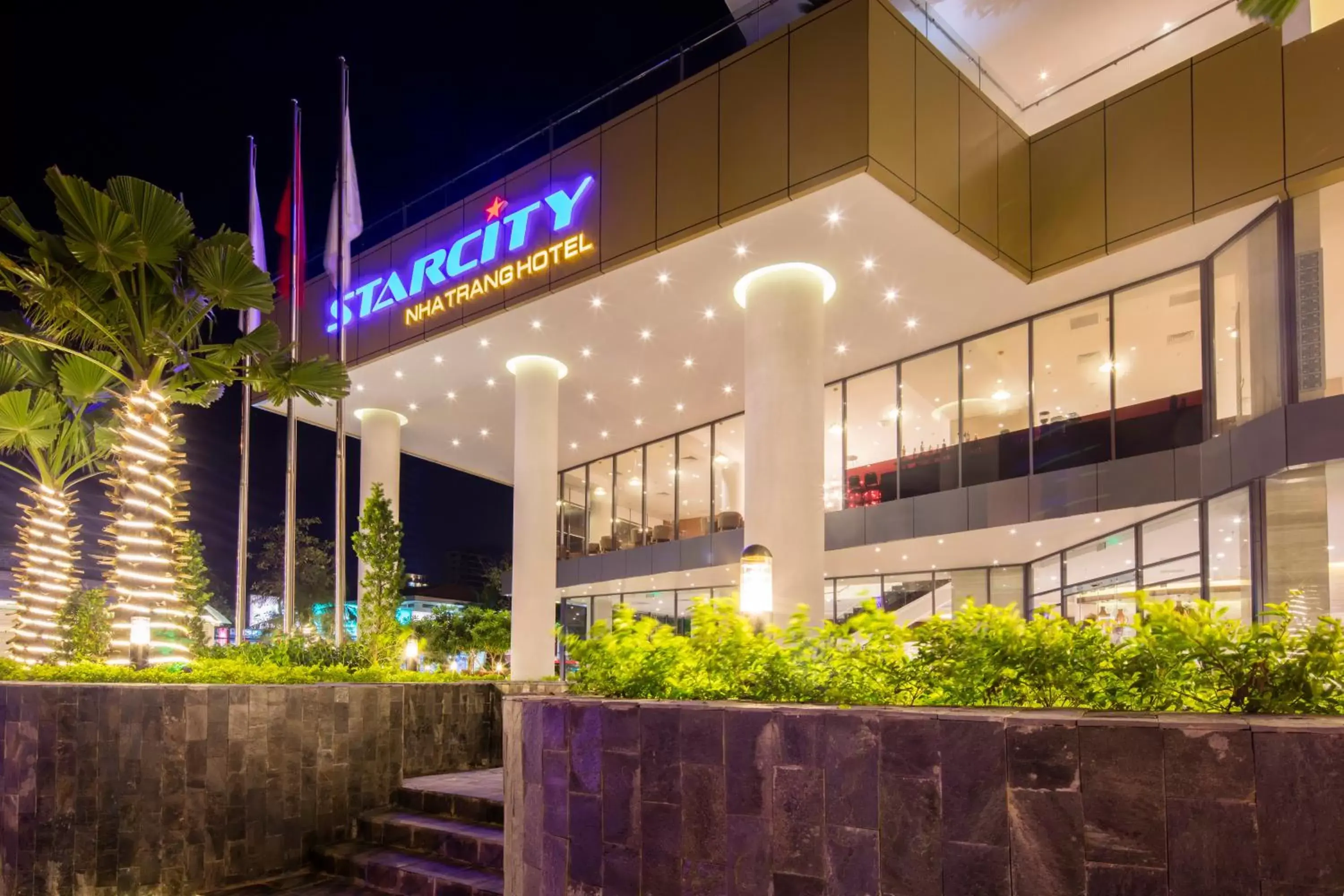 Facade/entrance, Property Building in Starcity Hotel & Condotel Beachfront Nha Trang