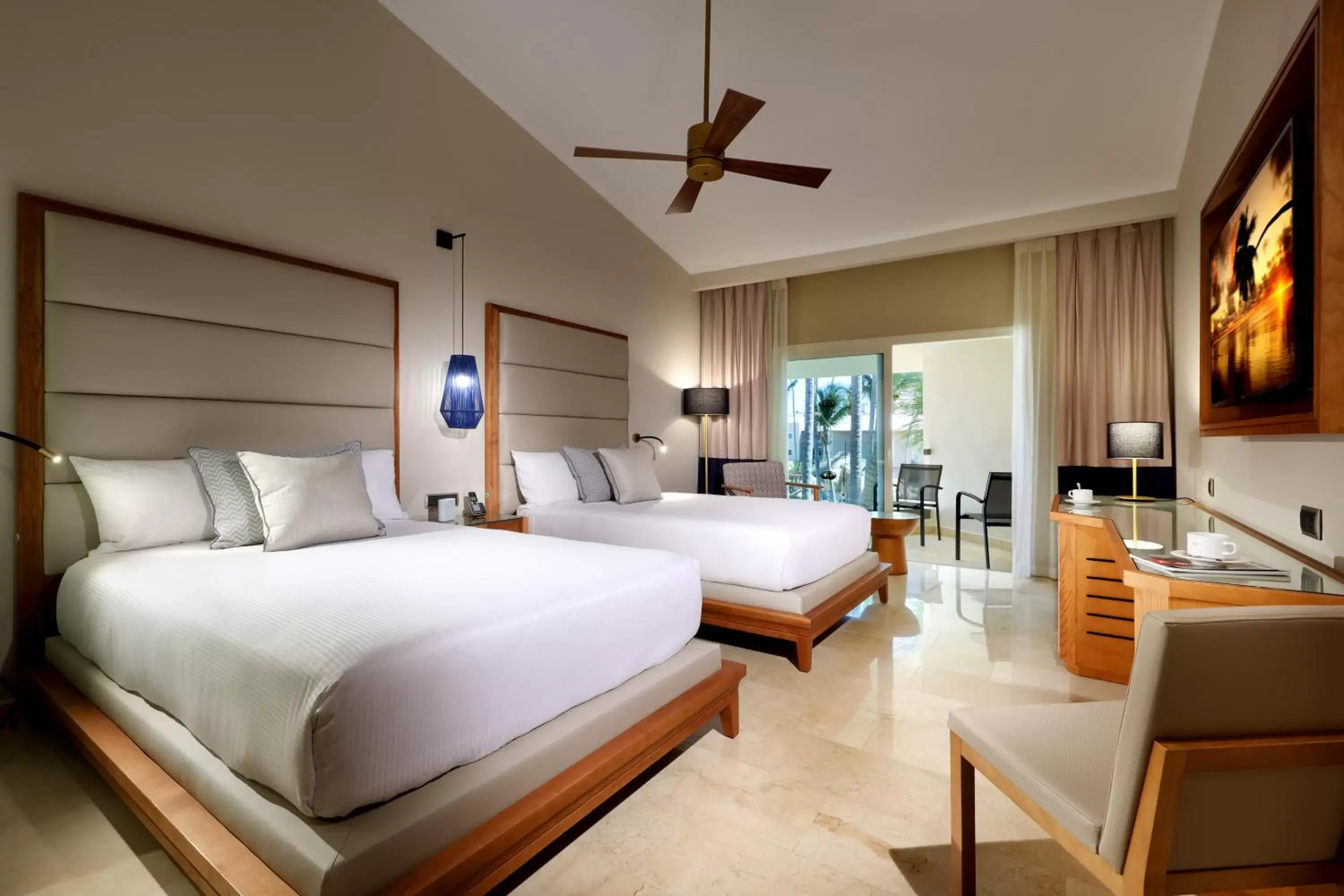 Bedroom, Bed in Grand Palladium Punta Cana Resort & Spa - All Inclusive Bedroom, Bed in Grand Palladium Punta Cana Resort & Spa - All Inclusive
