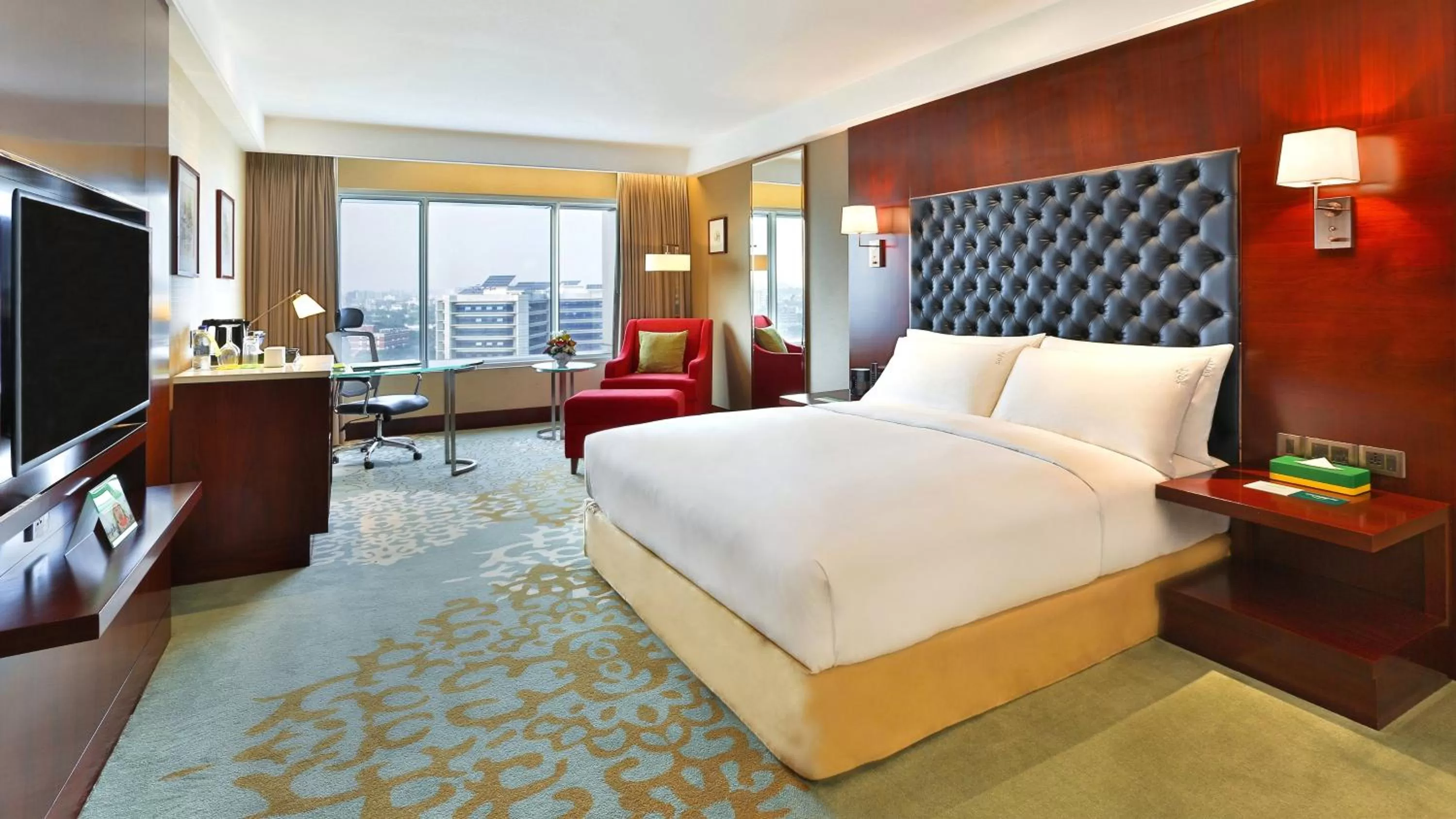 Photo of the whole room, Bed in Holiday Inn Dhaka City Centre by IHG