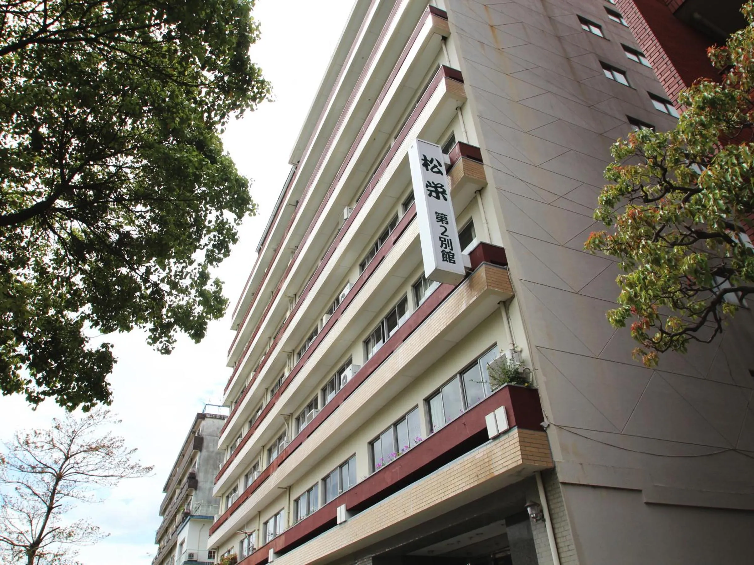 Facade/entrance in Shoei Daini Bekkan