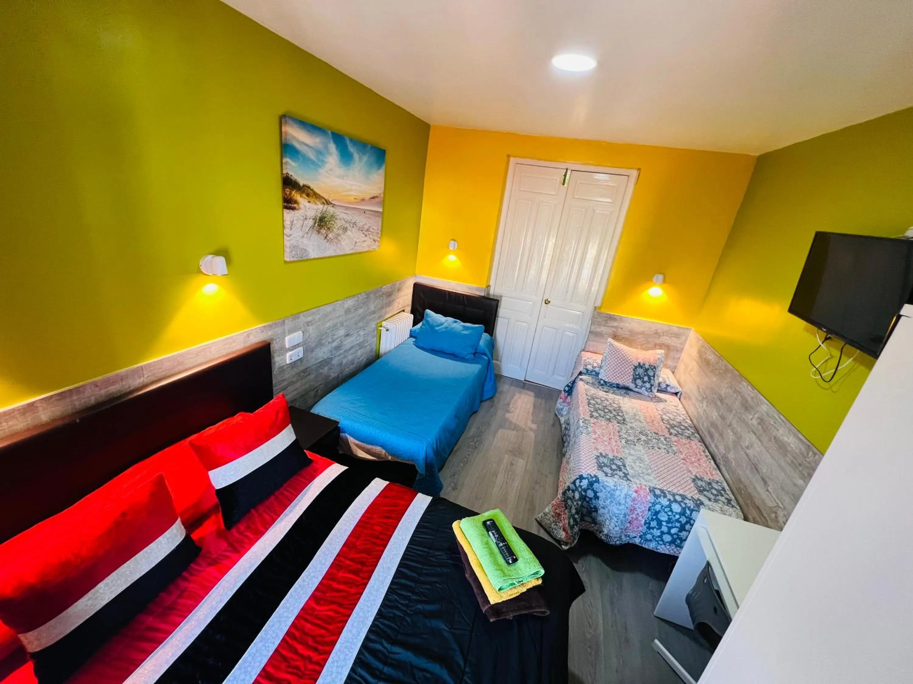 Bed in Hostal Numancia