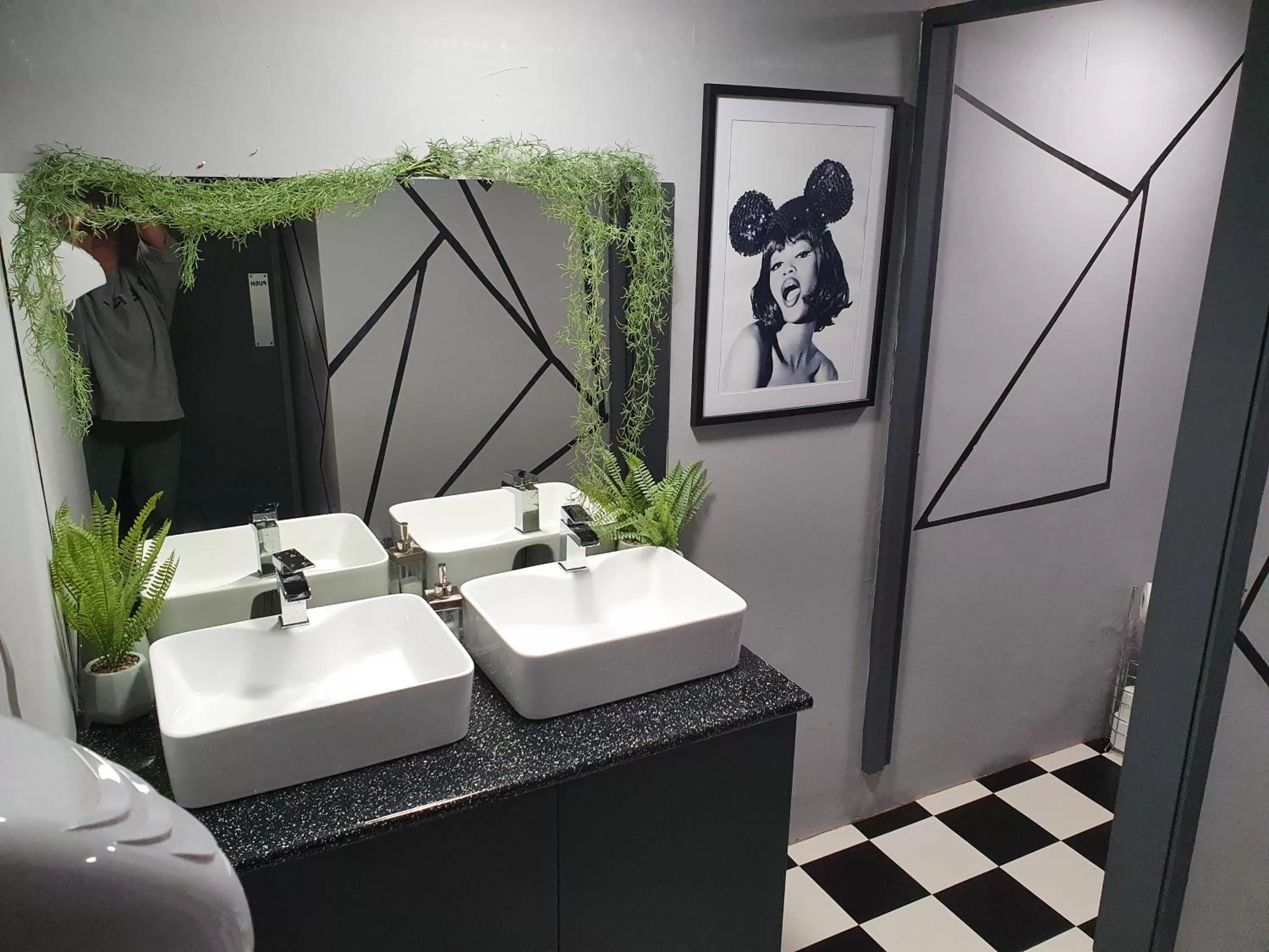 Bathroom in Balkan Hotel