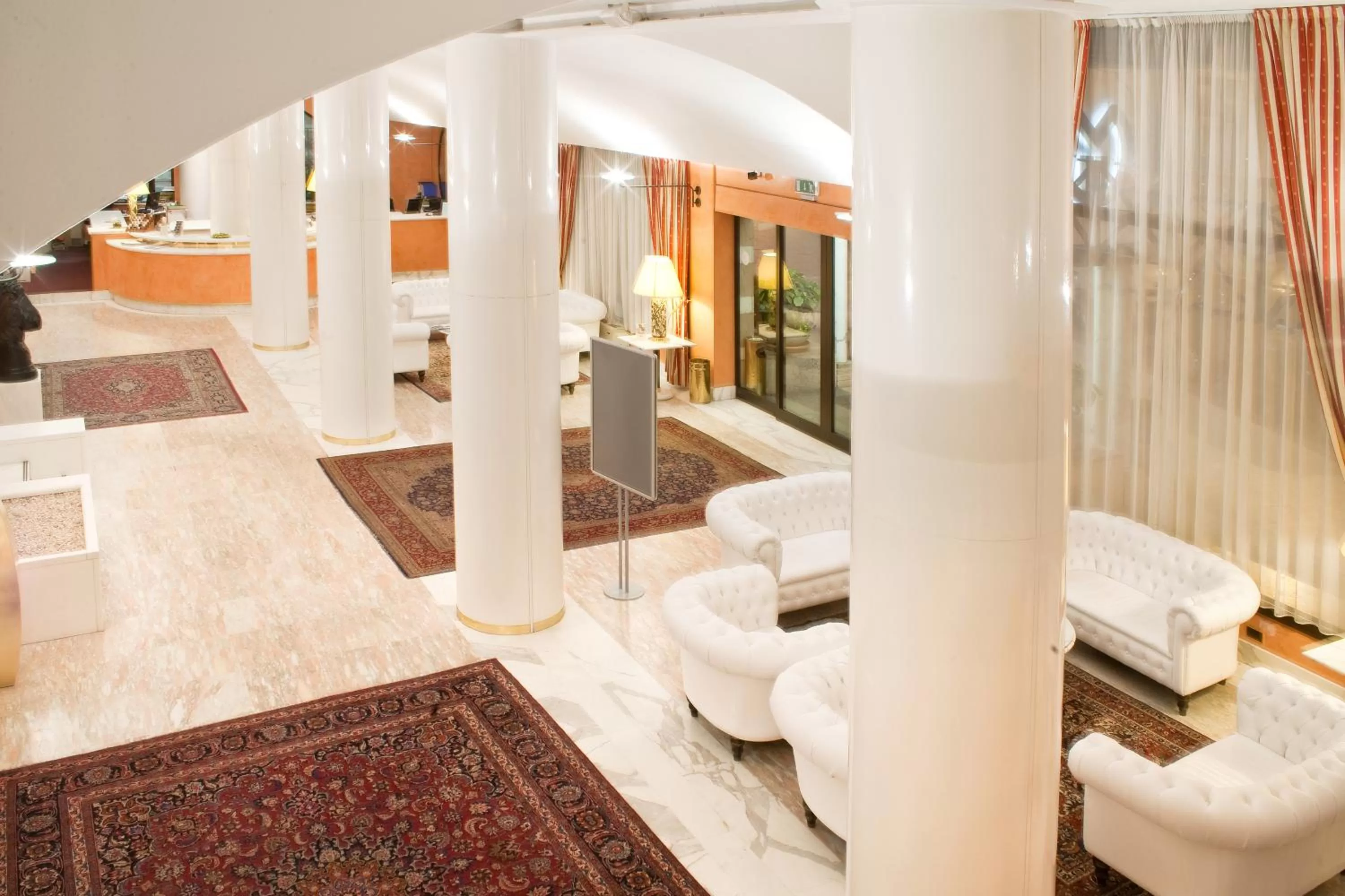 Lobby or reception, Bed in Hotel Giberti & Spa