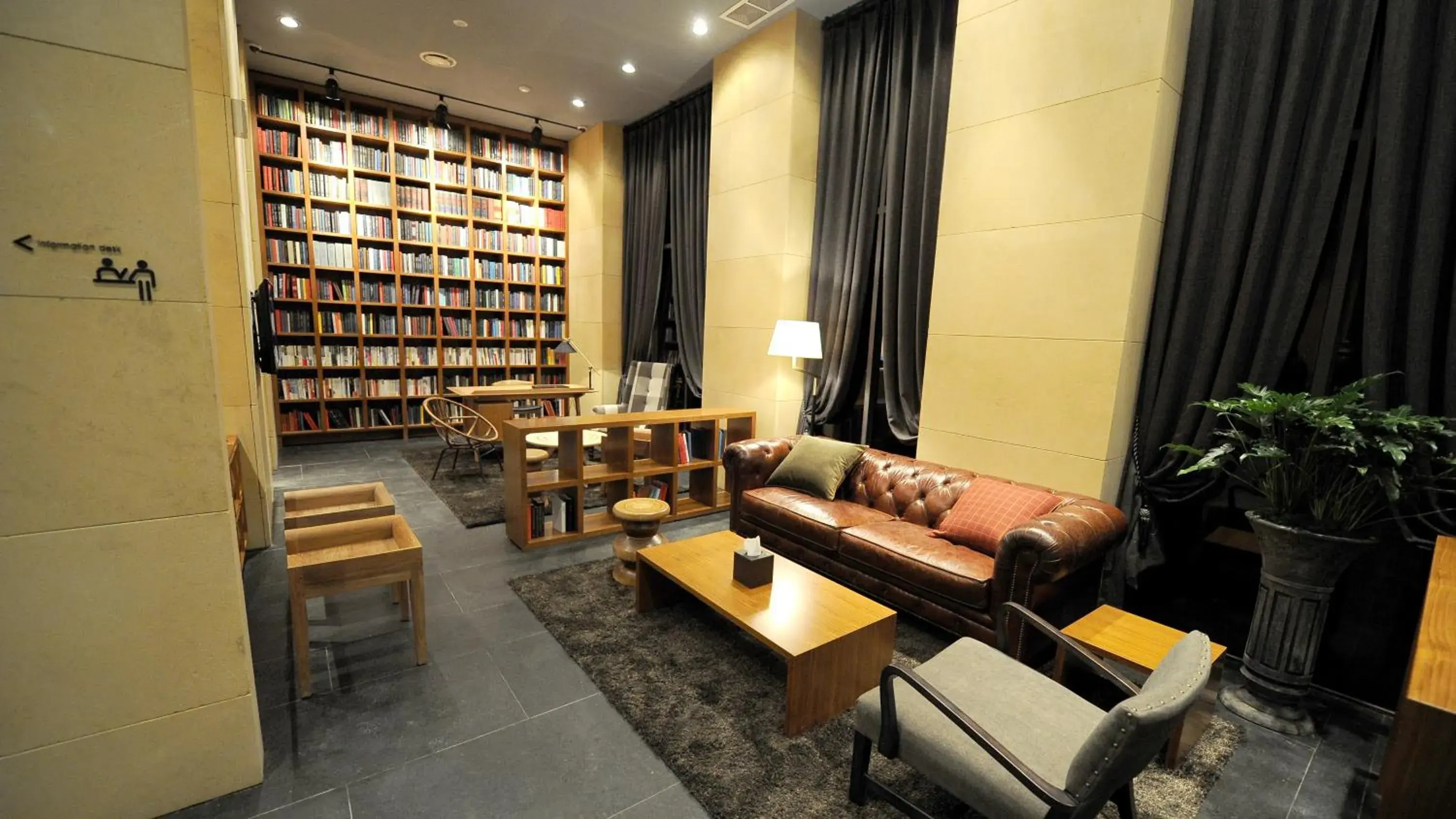 Lounge or bar, Seating Area in Hotel The Designers Jongno