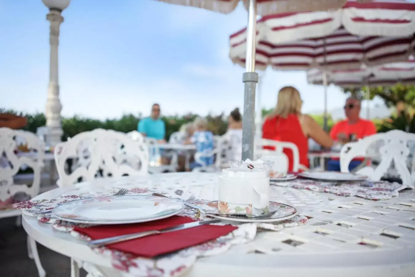 Restaurant/Places to Eat in Le Château de Mei Lese