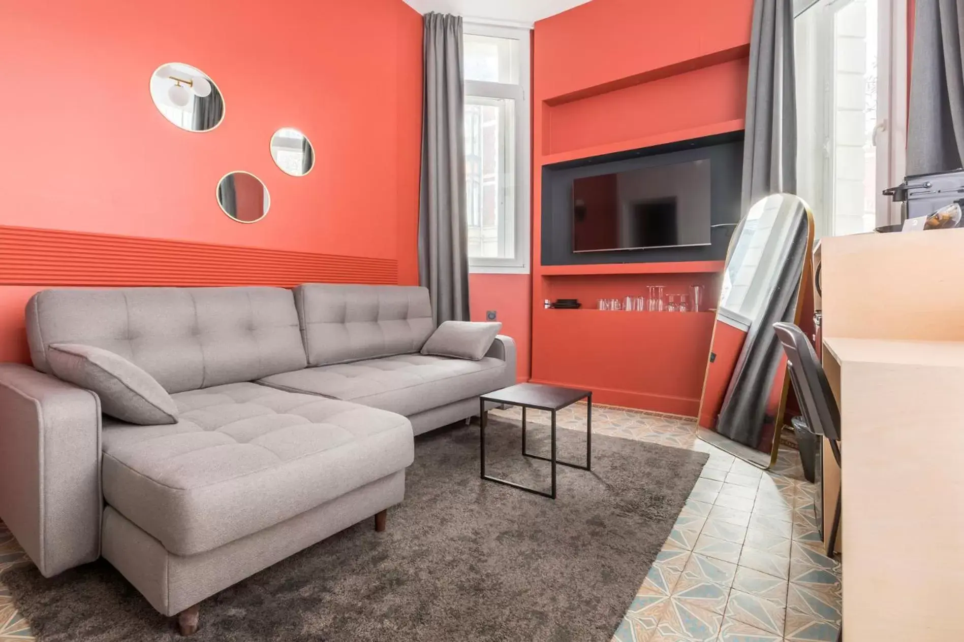 Bedroom, Seating Area in Le Chat Qui Dort - Villa Gounod