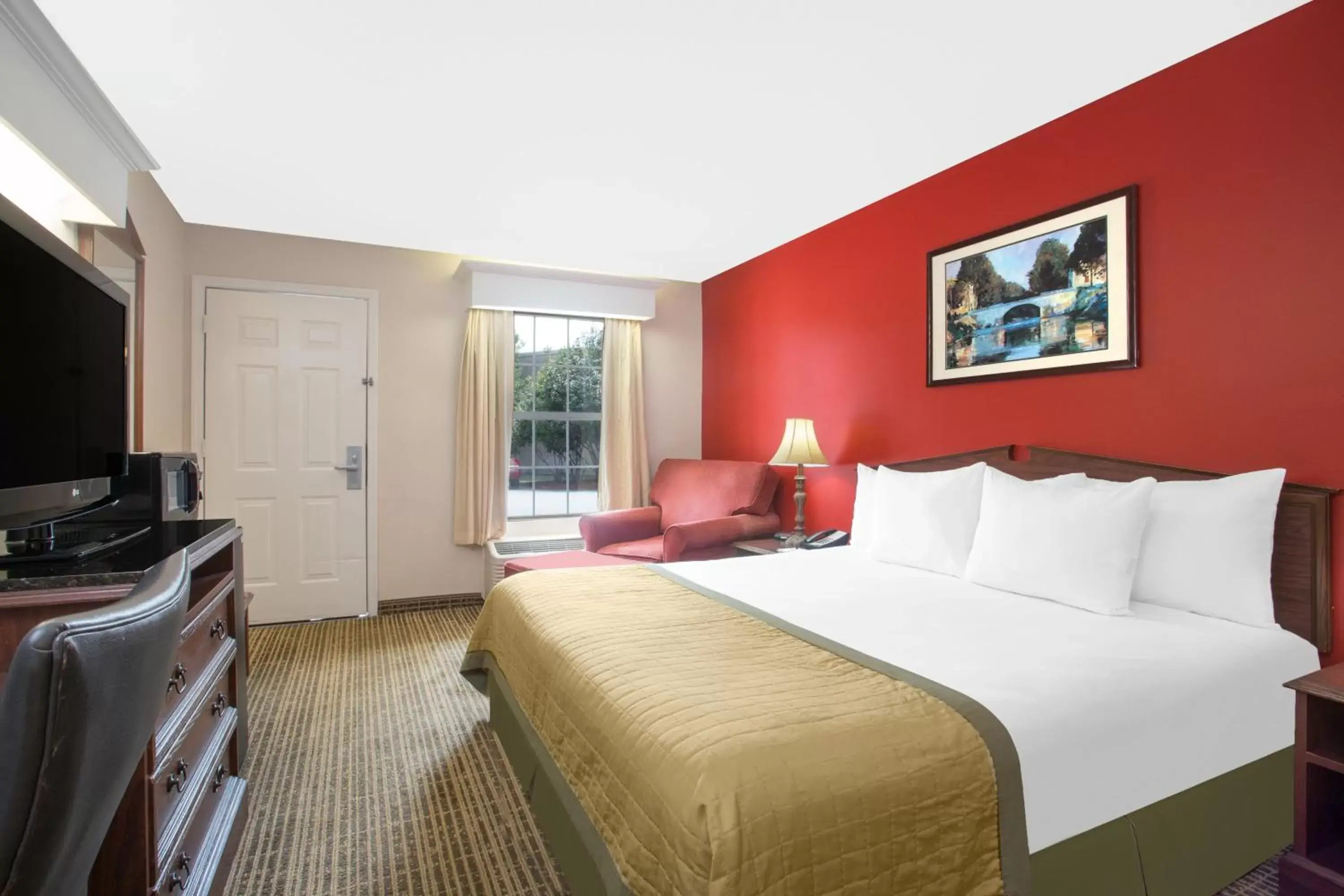 Day, Bed in Baymont by Wyndham Brunswick GA