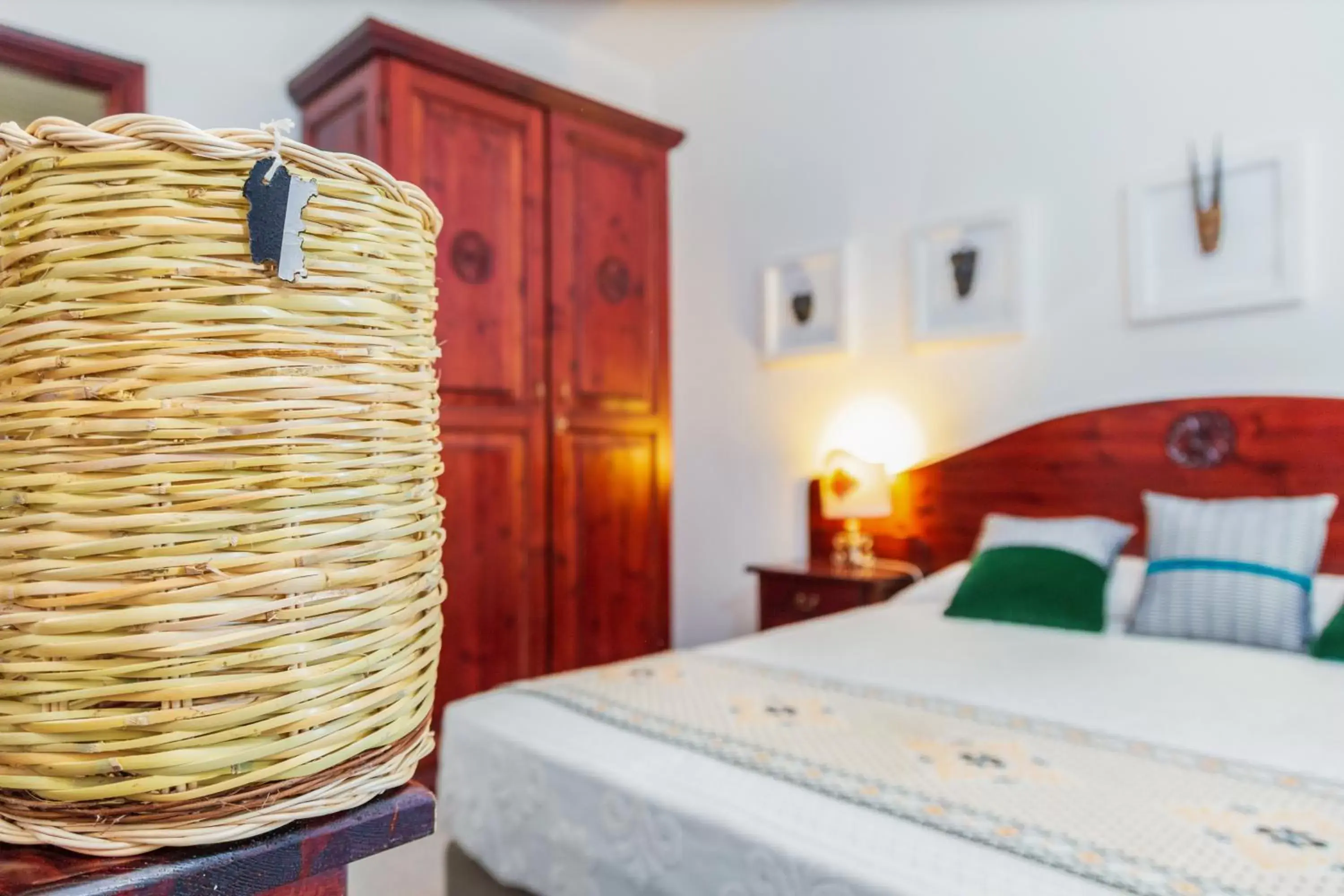 Bed in Hotel Ristorante S'Ortale