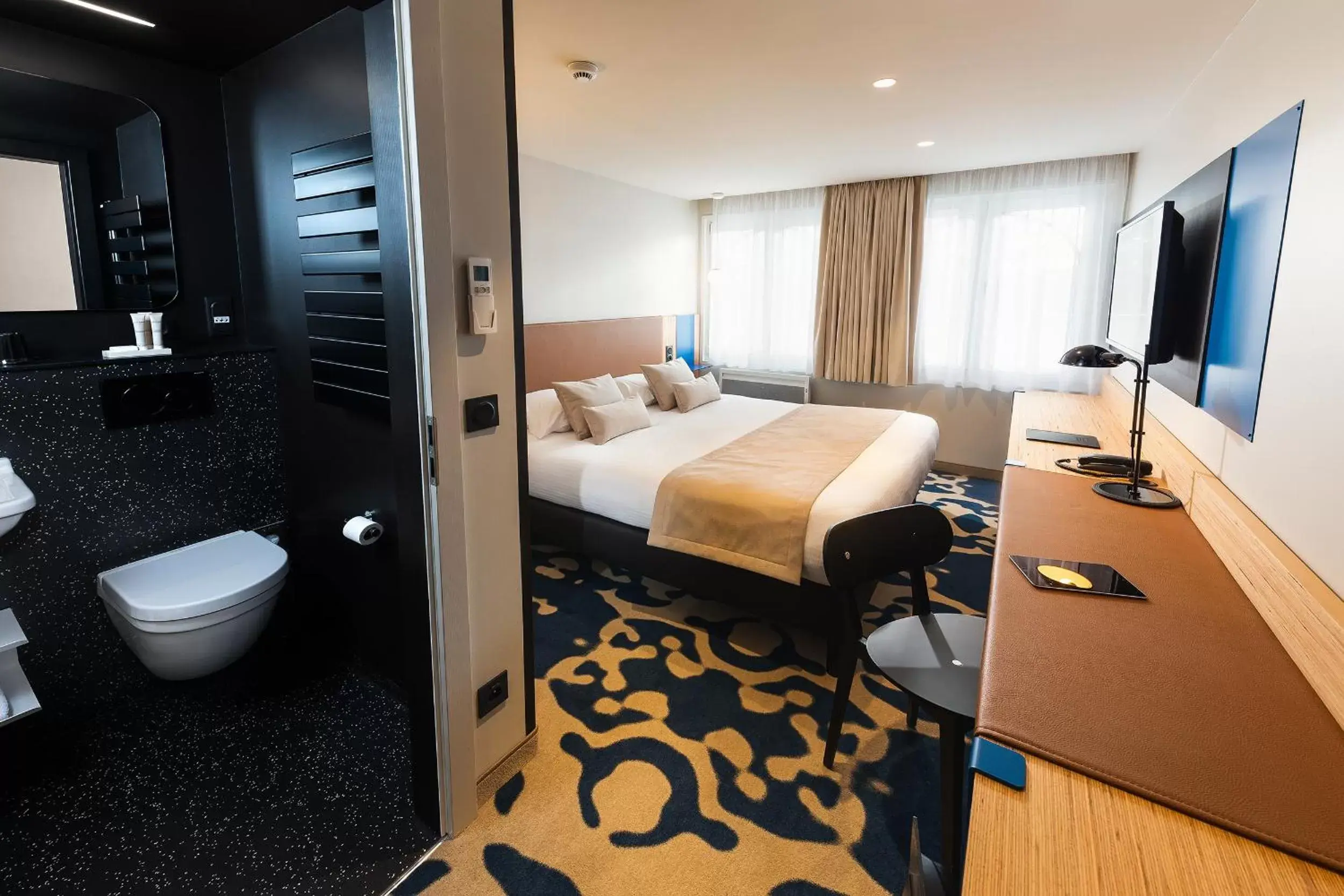 Photo of the whole room, Bathroom in Hotel Le Bugatti