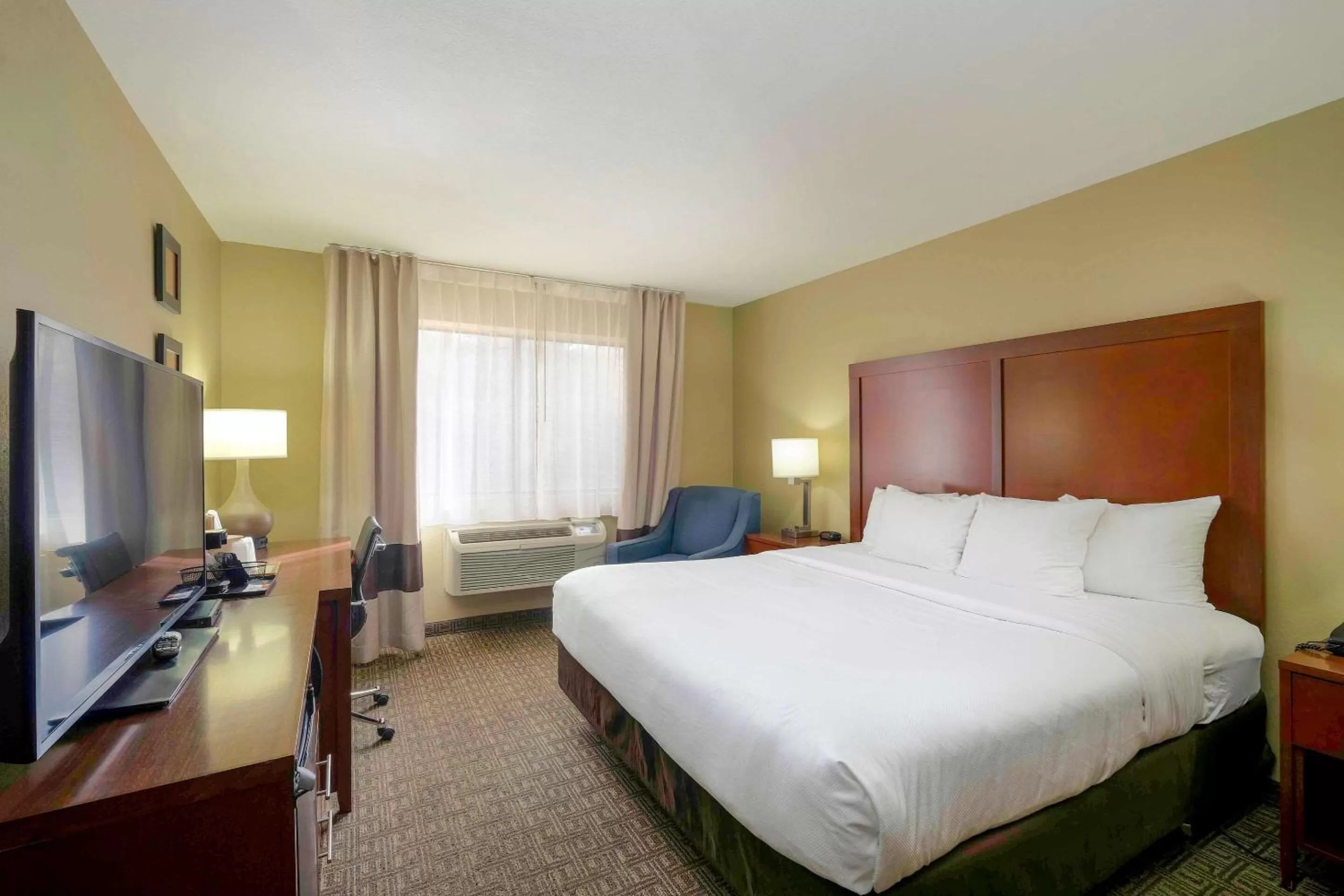 Photo of the whole room, Bed in Comfort Inn Near Gila National Forest