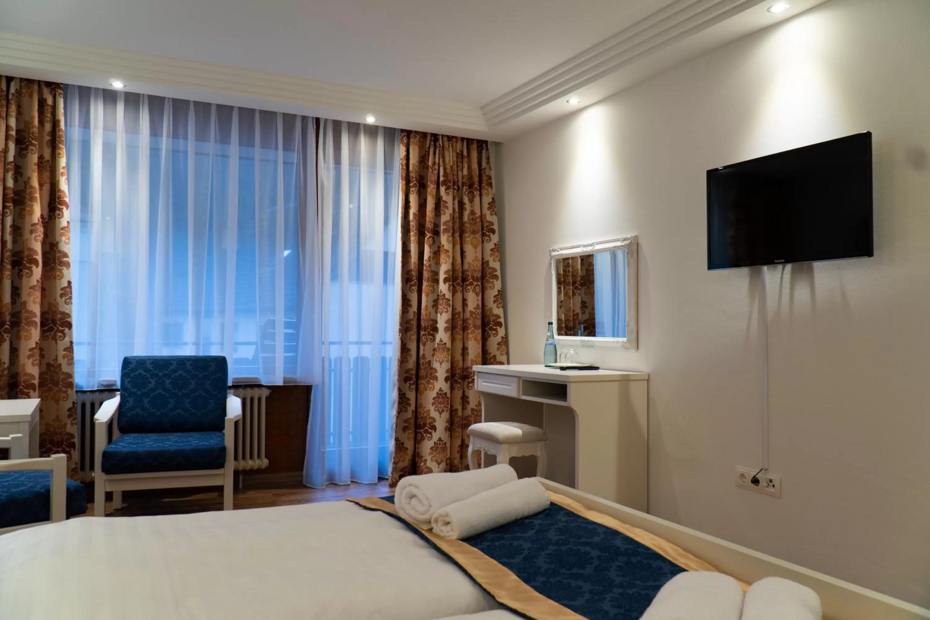 Photo of the whole room, Bed in Hotel Eleon