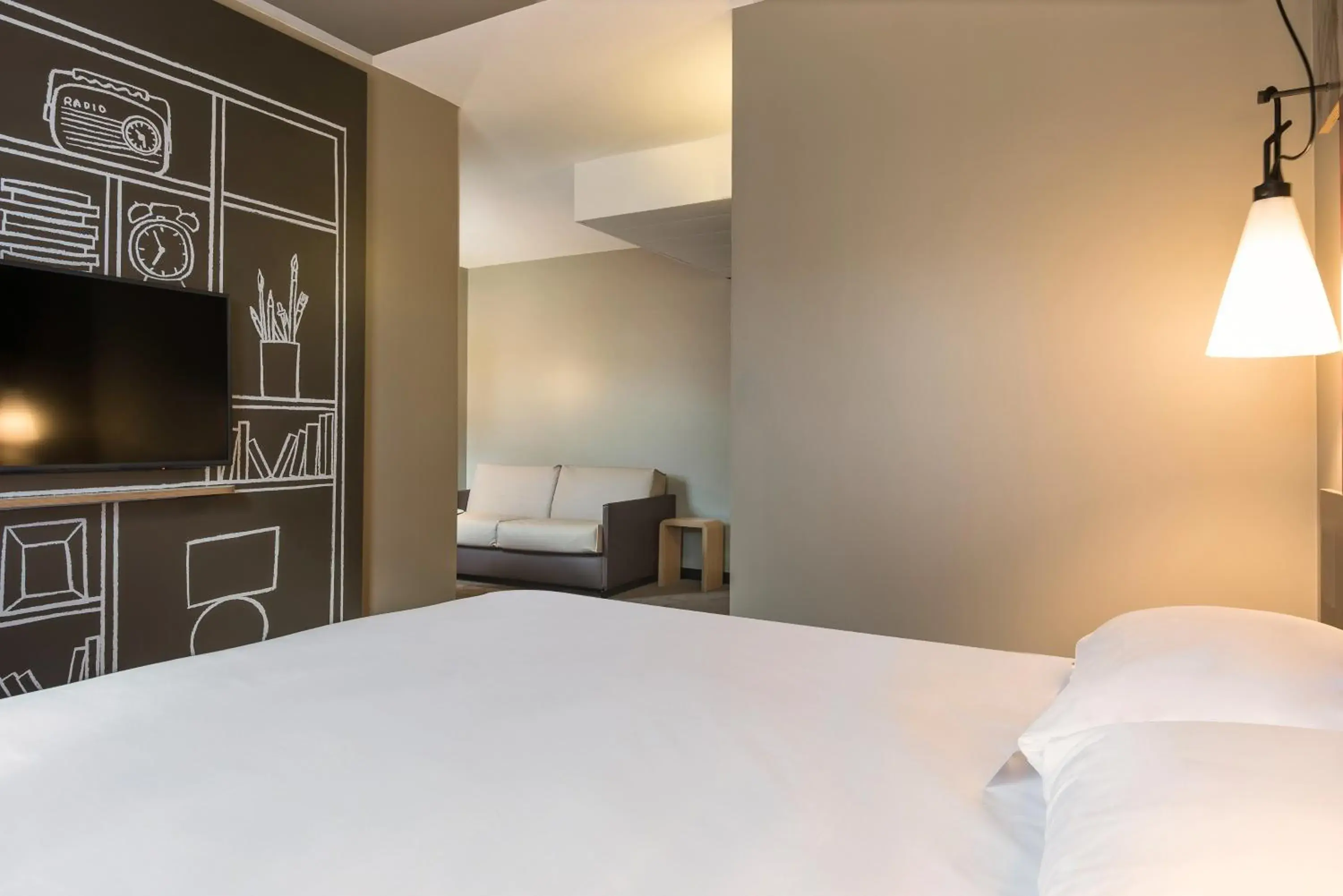 Bedroom, Bed in ibis Saint Germain en Laye Centre