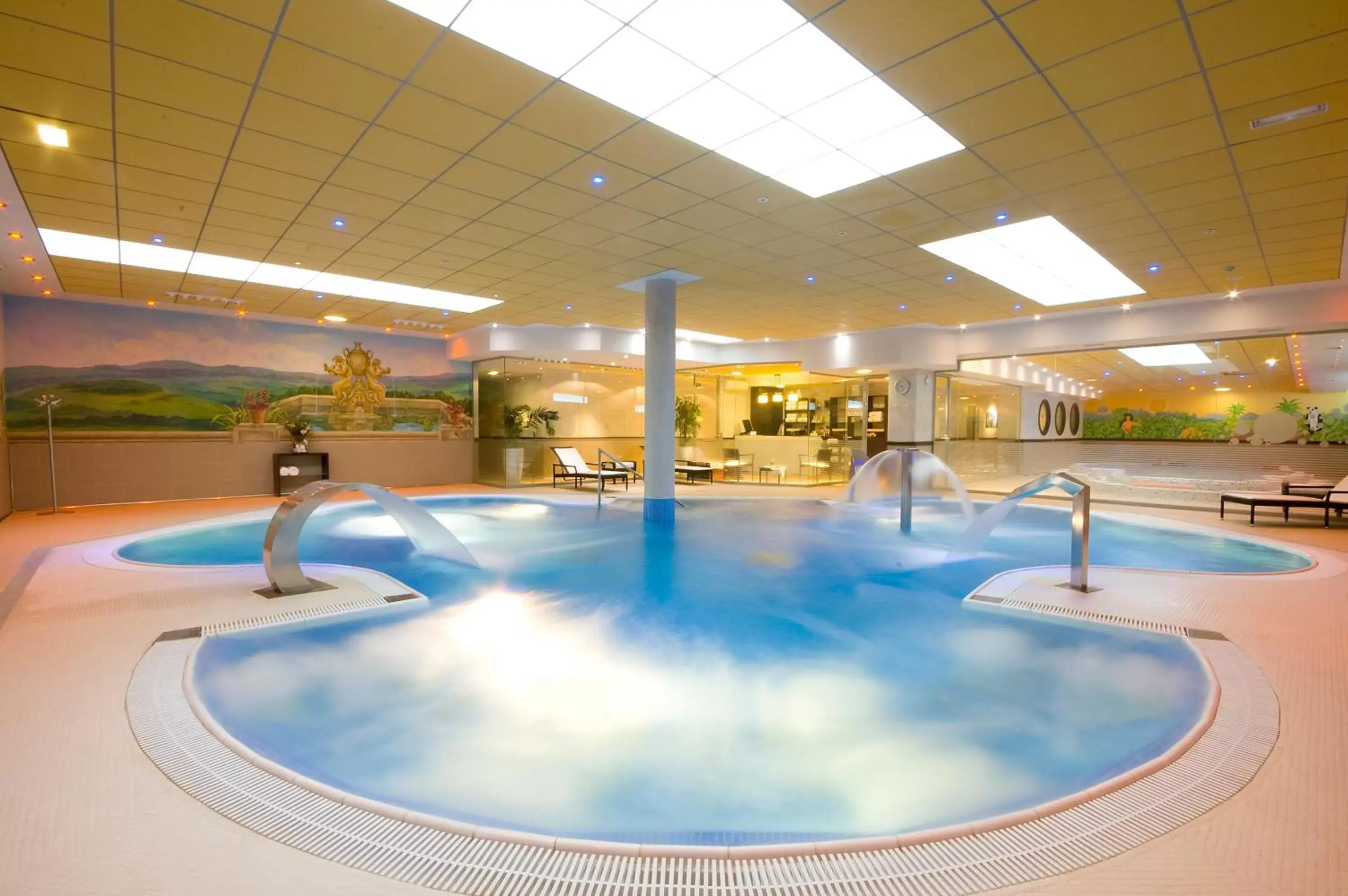 Spa and wellness centre/facilities, Swimming Pool in Hotel Palacio de la Magdalena