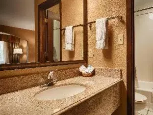 Quadruple Room with Two Queen Beds - Disability Access/Non Smoking in Quality Inn & Suites Quadruple Room with Two Queen Beds - Disability Access/Non Smoking in Quality Inn & Suites