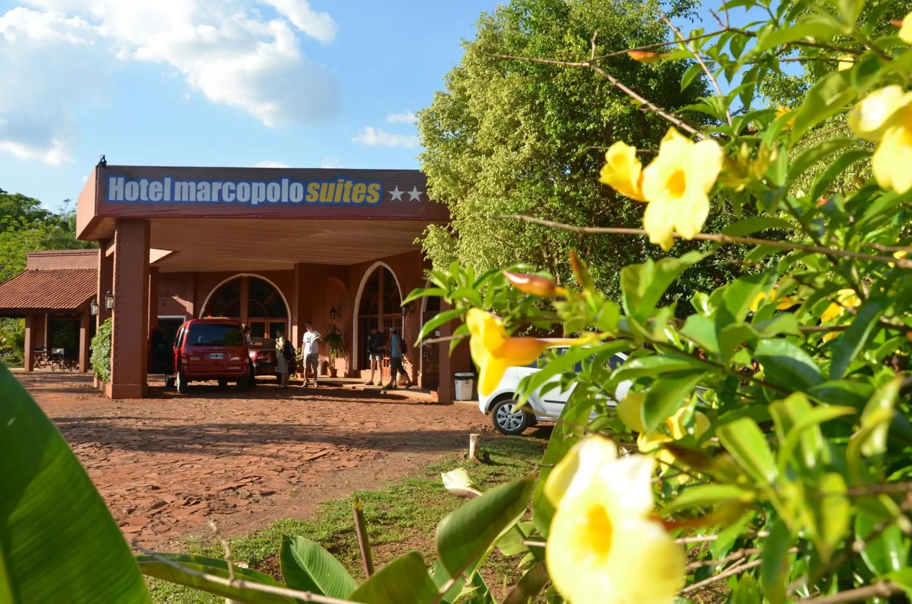 Facade/entrance, Property Building in Marcopolo Suites Iguazu