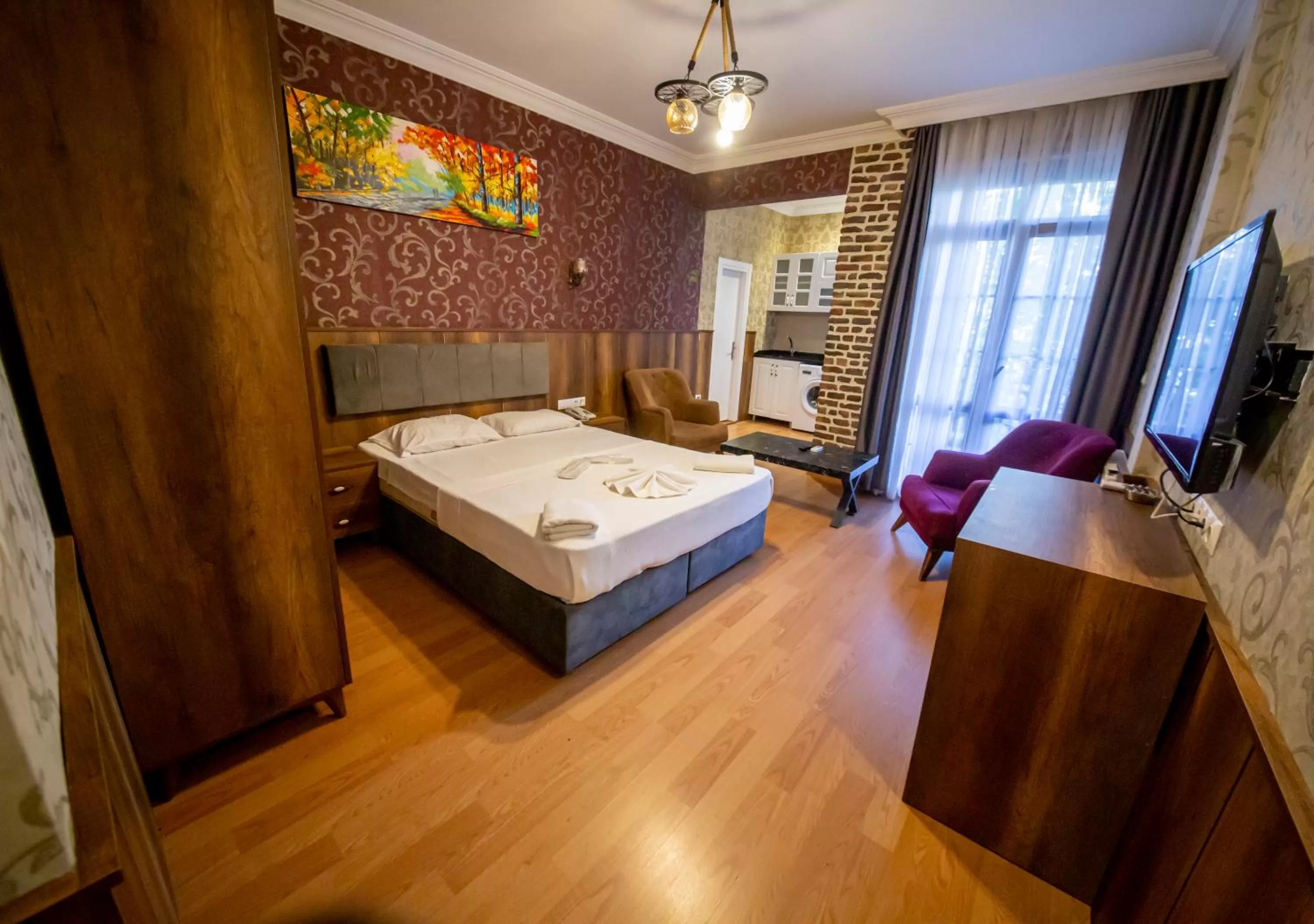 Bed in Royal Palace Hotel