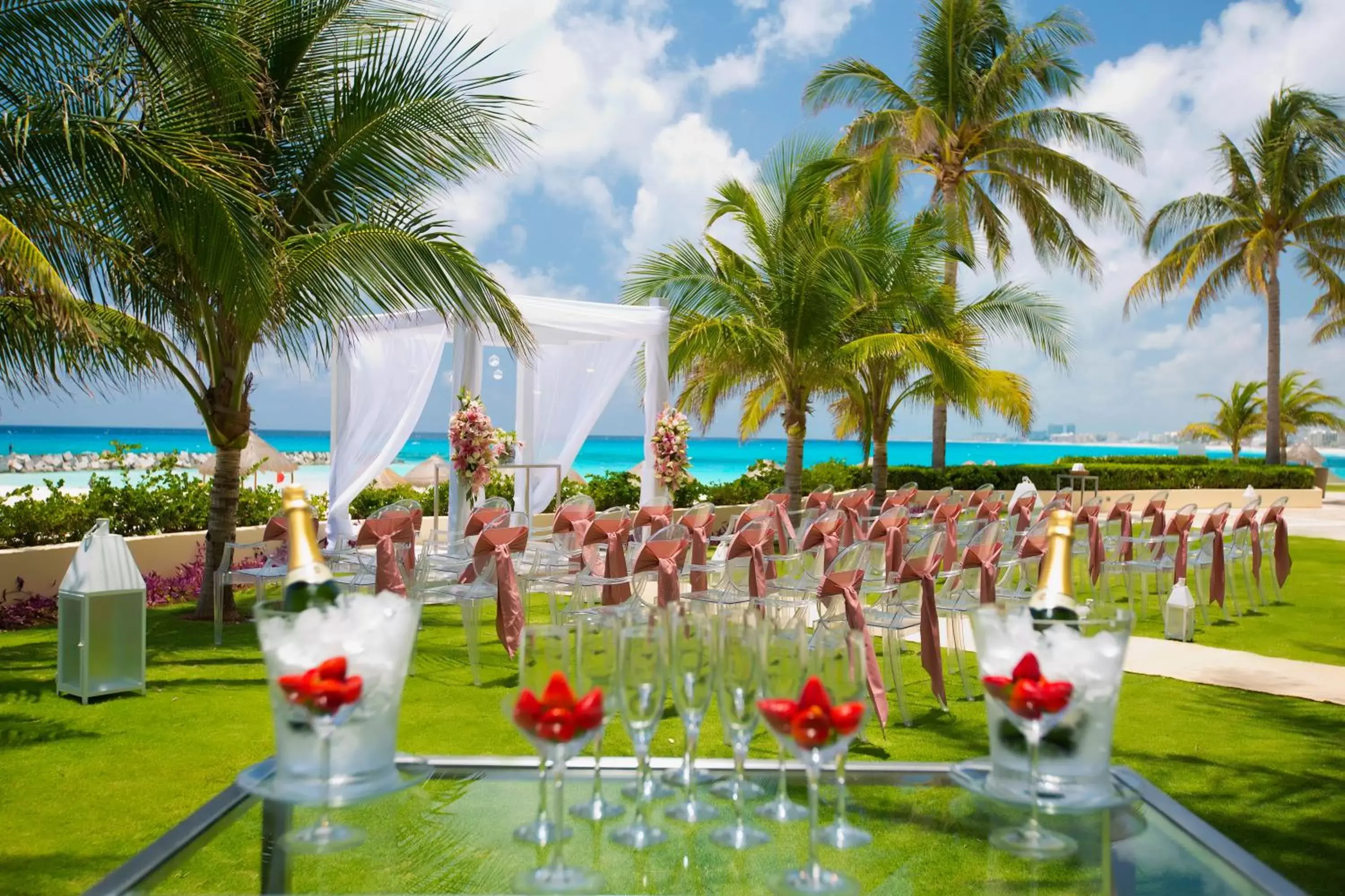 Banquet/Function facilities, Banquet Facilities in Krystal Grand Cancun