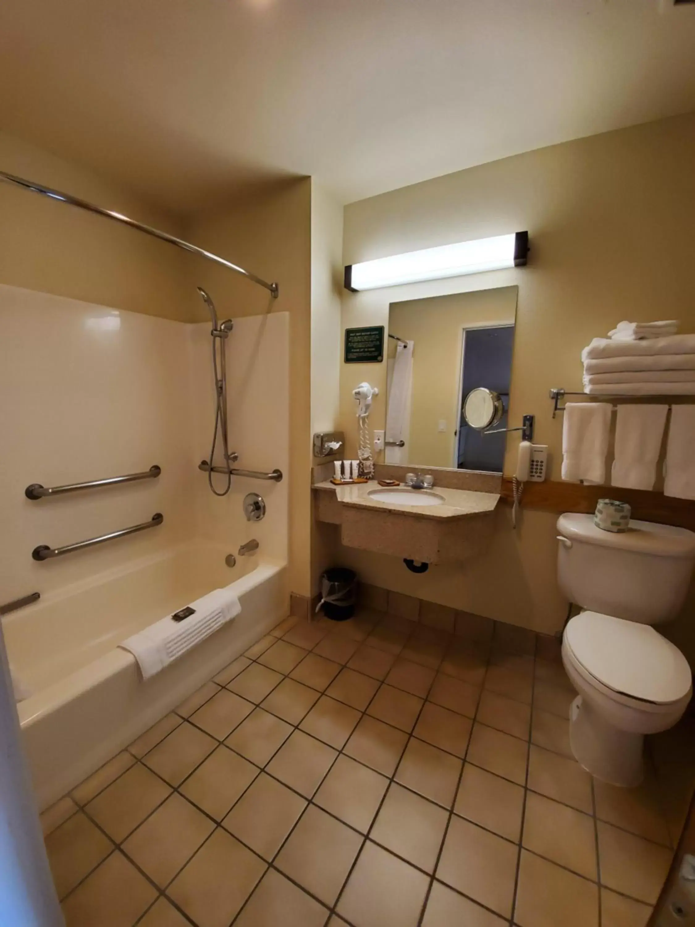 Toilet, Bathroom in Country Inn & Suites by Radisson, Bend, OR