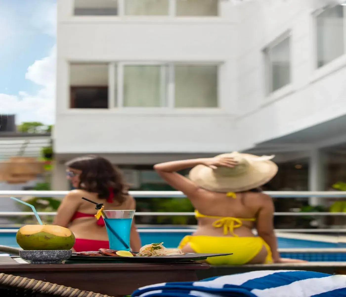 Swimming pool in HUE GUH The Porto Candolim