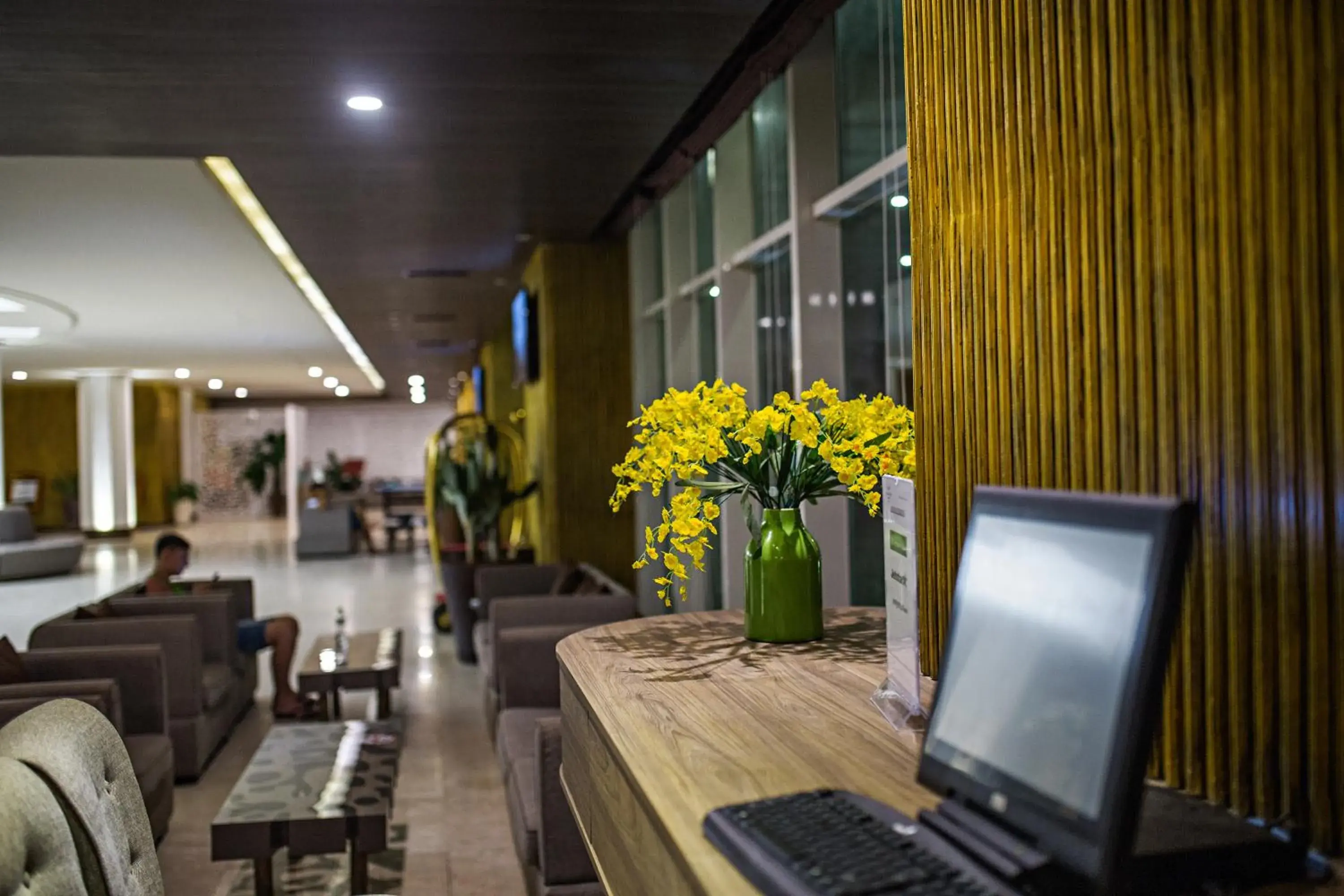 Business facilities in Muong Thanh Holiday Mui Ne Hotel