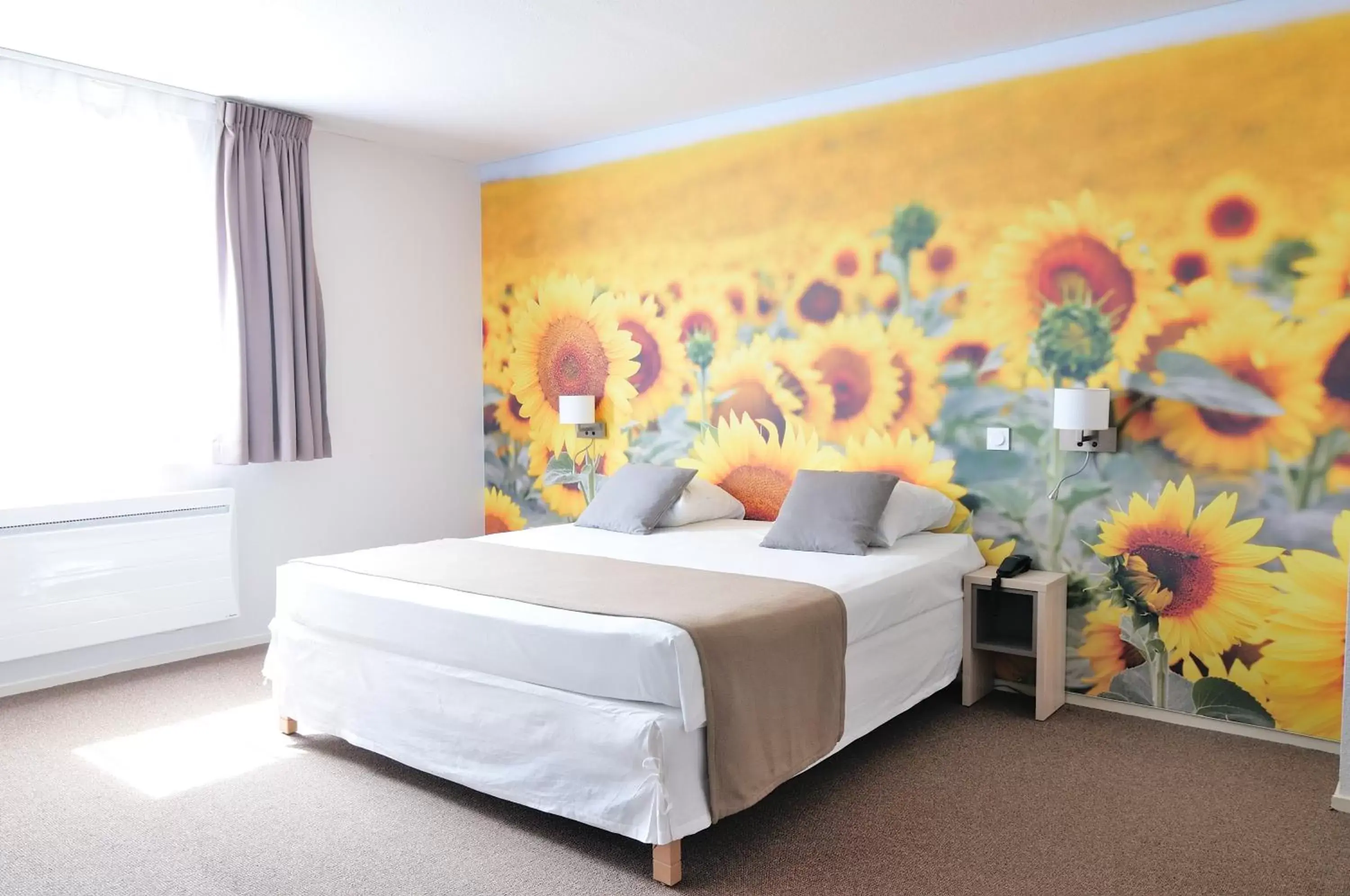 Family Room (2 Adults + 2 Children) in Relais Fasthotel Port Lauragais Family Room (2 Adults + 2 Children) in Relais Fasthotel Port Lauragais