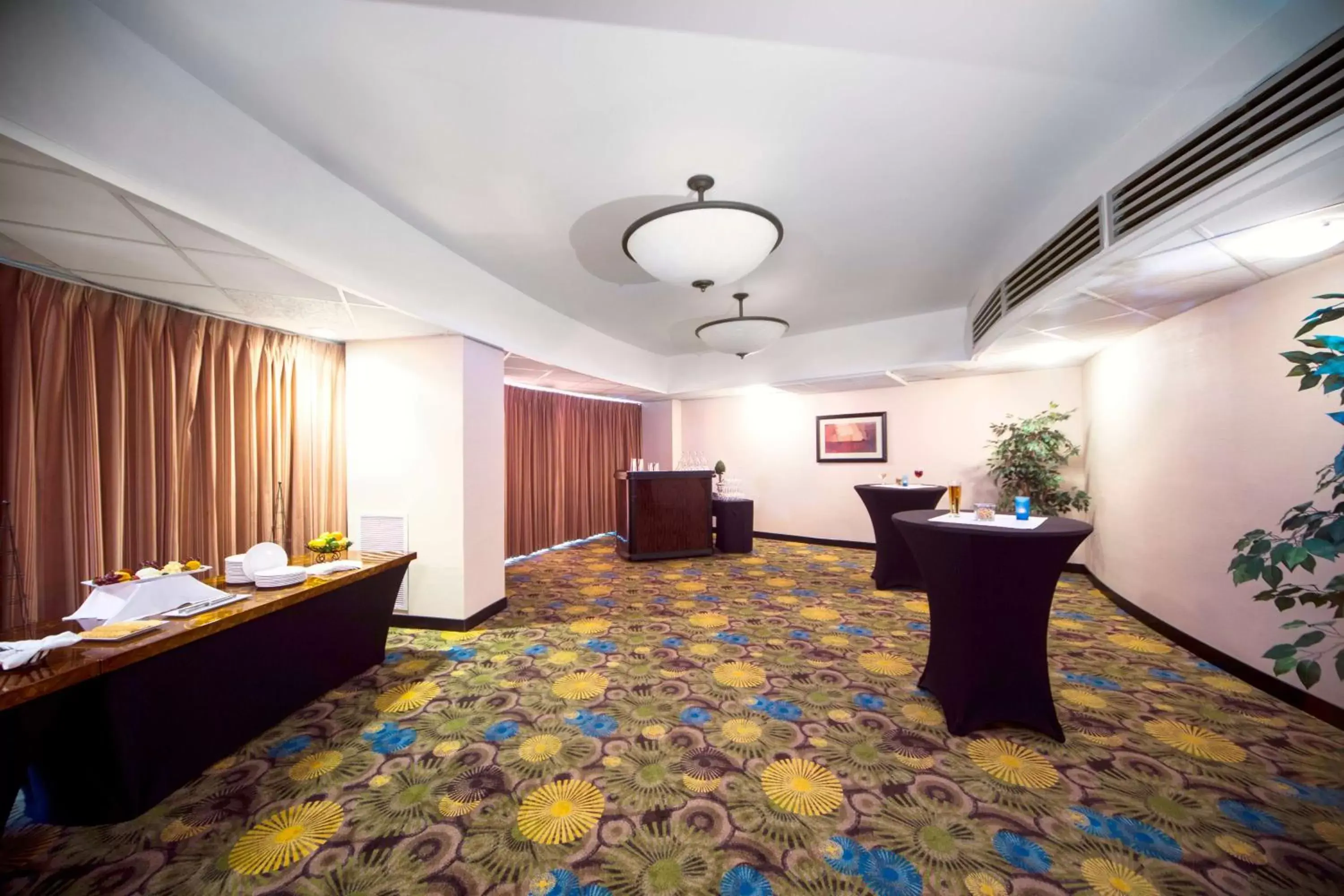 Meeting/conference room in DoubleTree by Hilton Portland, ME